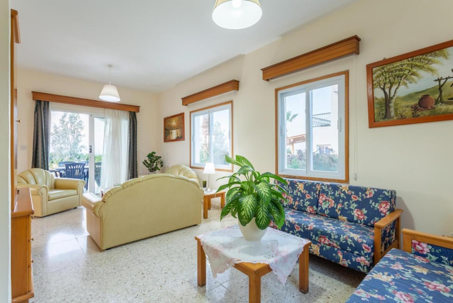 Christos Villa Argaka