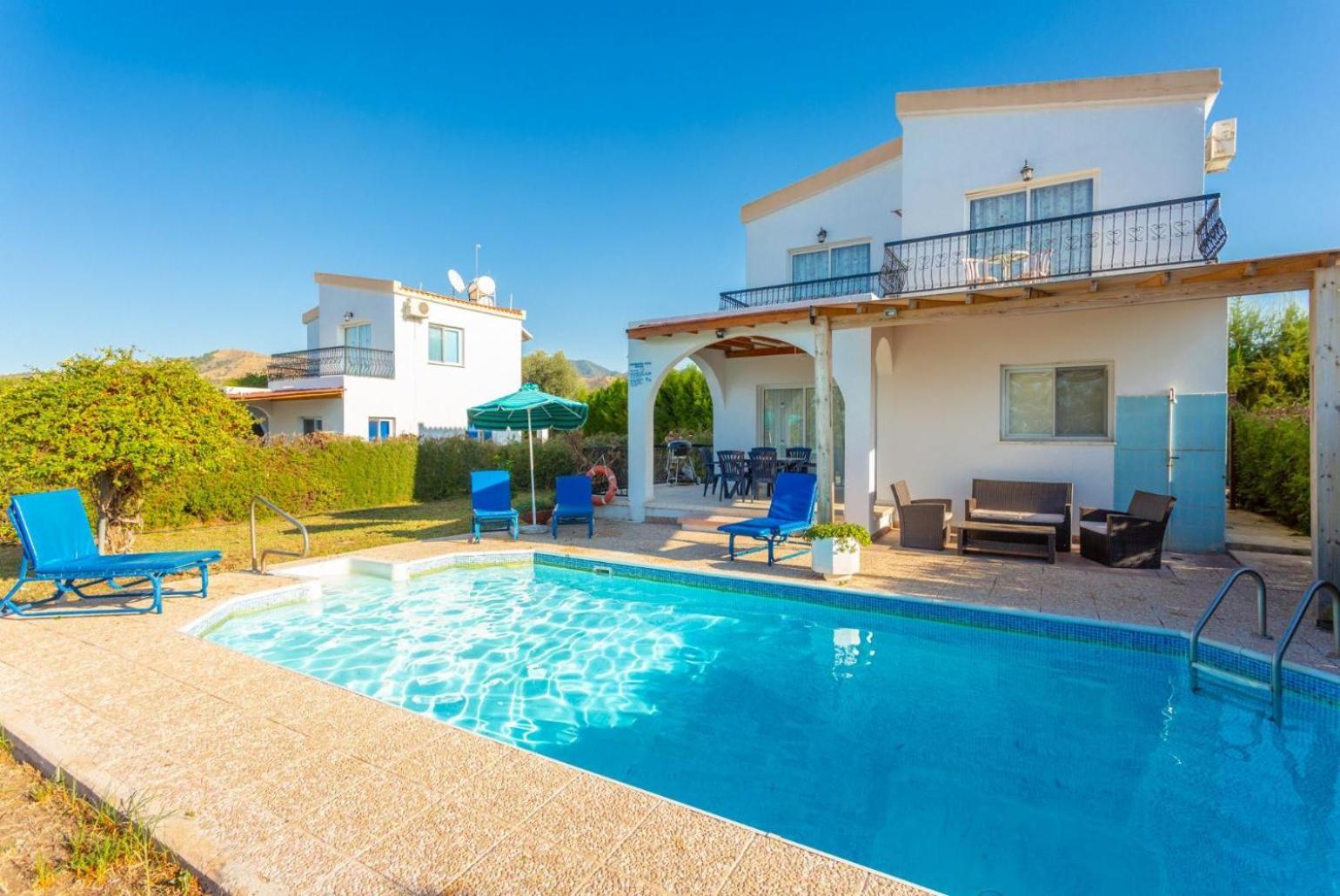 Christos Villa Argaka