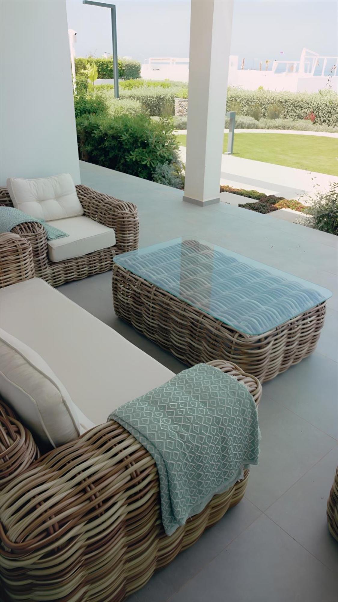 Two Bedroom Stylish Apartment *