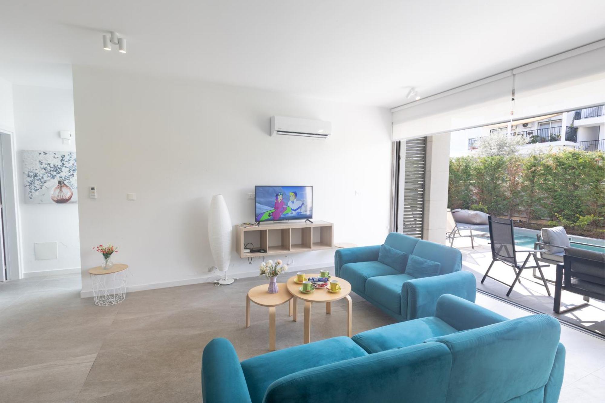 Azure Villa Paralimni