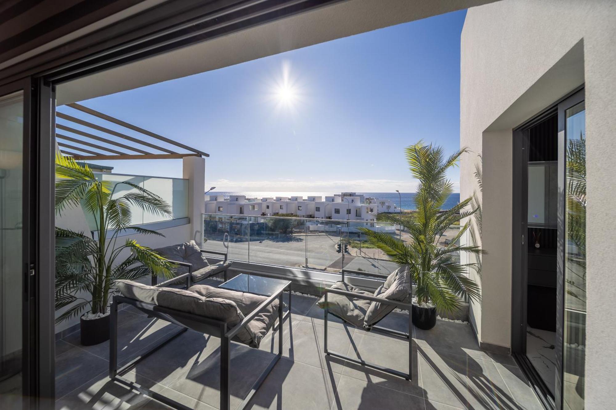 Apartment Hiddengems Residences 202 - The Lxr Penthouse - Pool & Steps To *