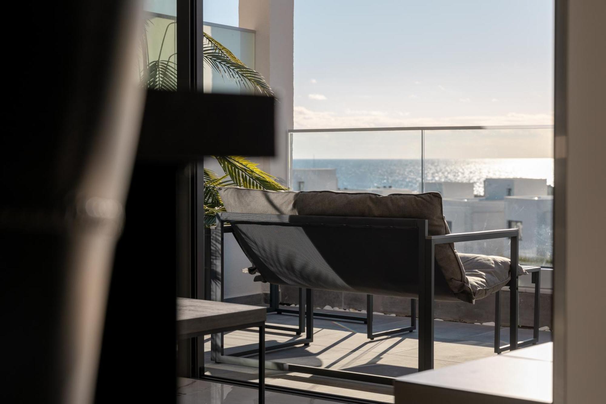 Hiddengems Residences 202 - The Lxr Penthouse - Pool & Steps To *