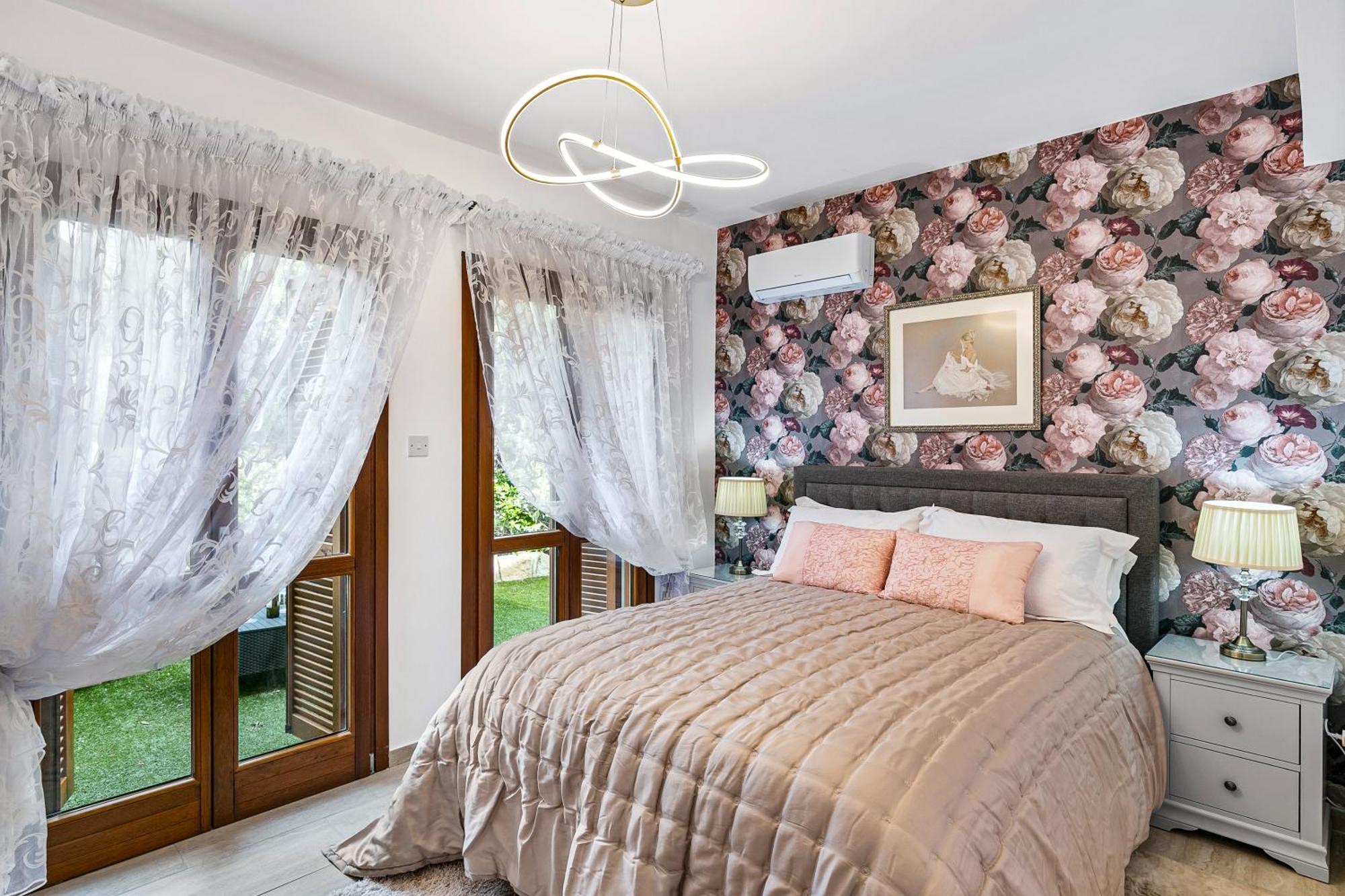 Villa 3 Bedroom Eleyjo With Stunning Private Pool, Aphrodite Hills Kouklia