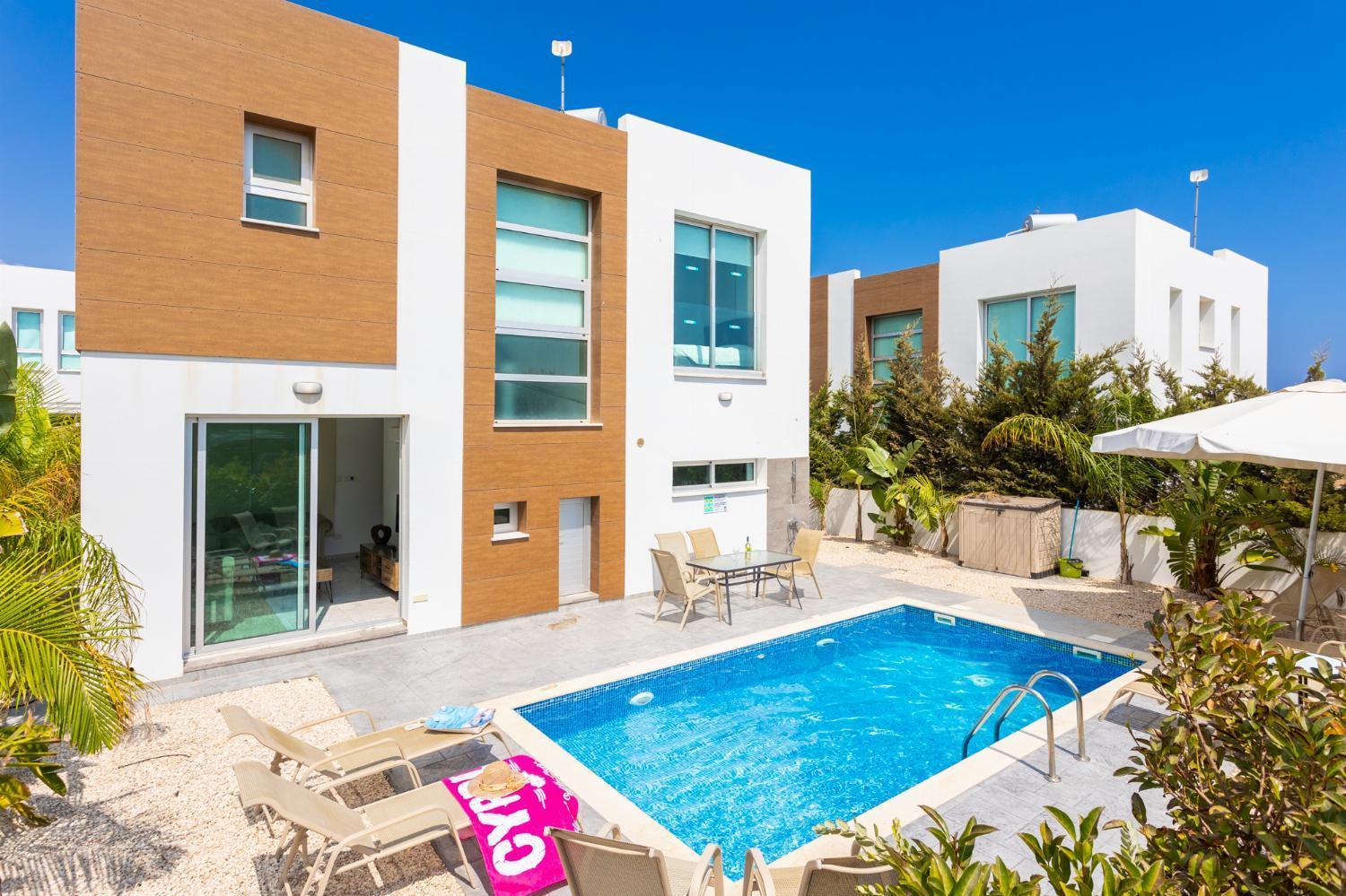 Avian Villa Paralimni