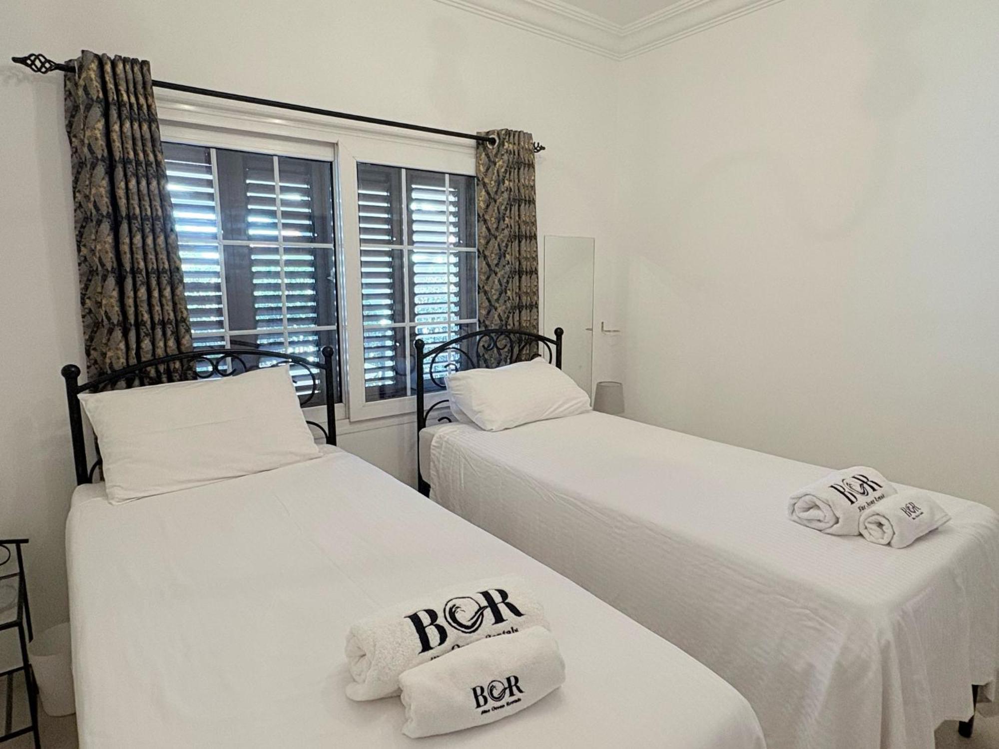 Charming In Tranquil Area Villa Lapta