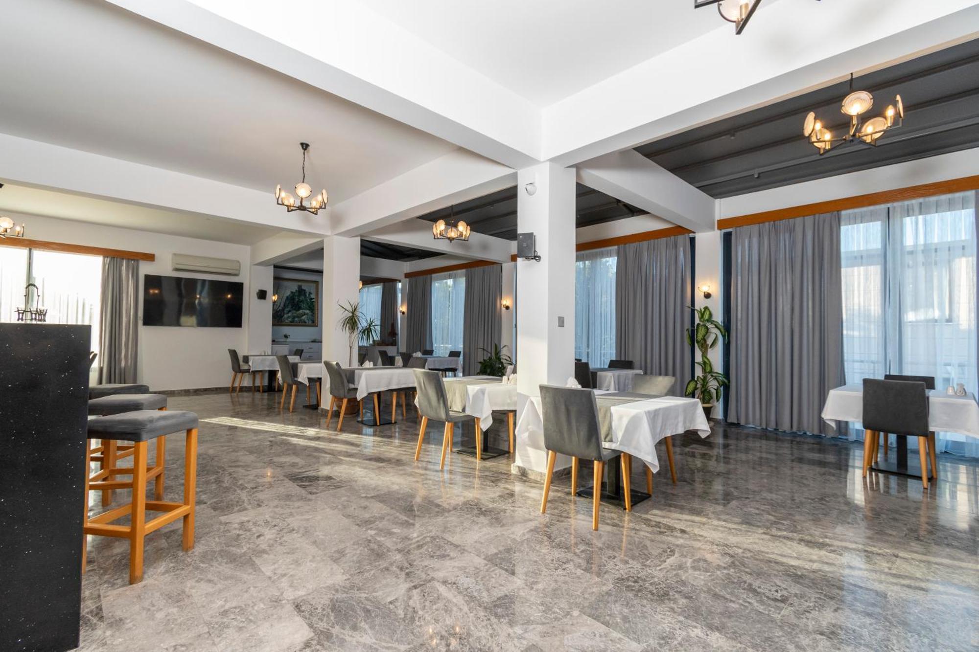Bellapais Oasis Hotel Kazaphani