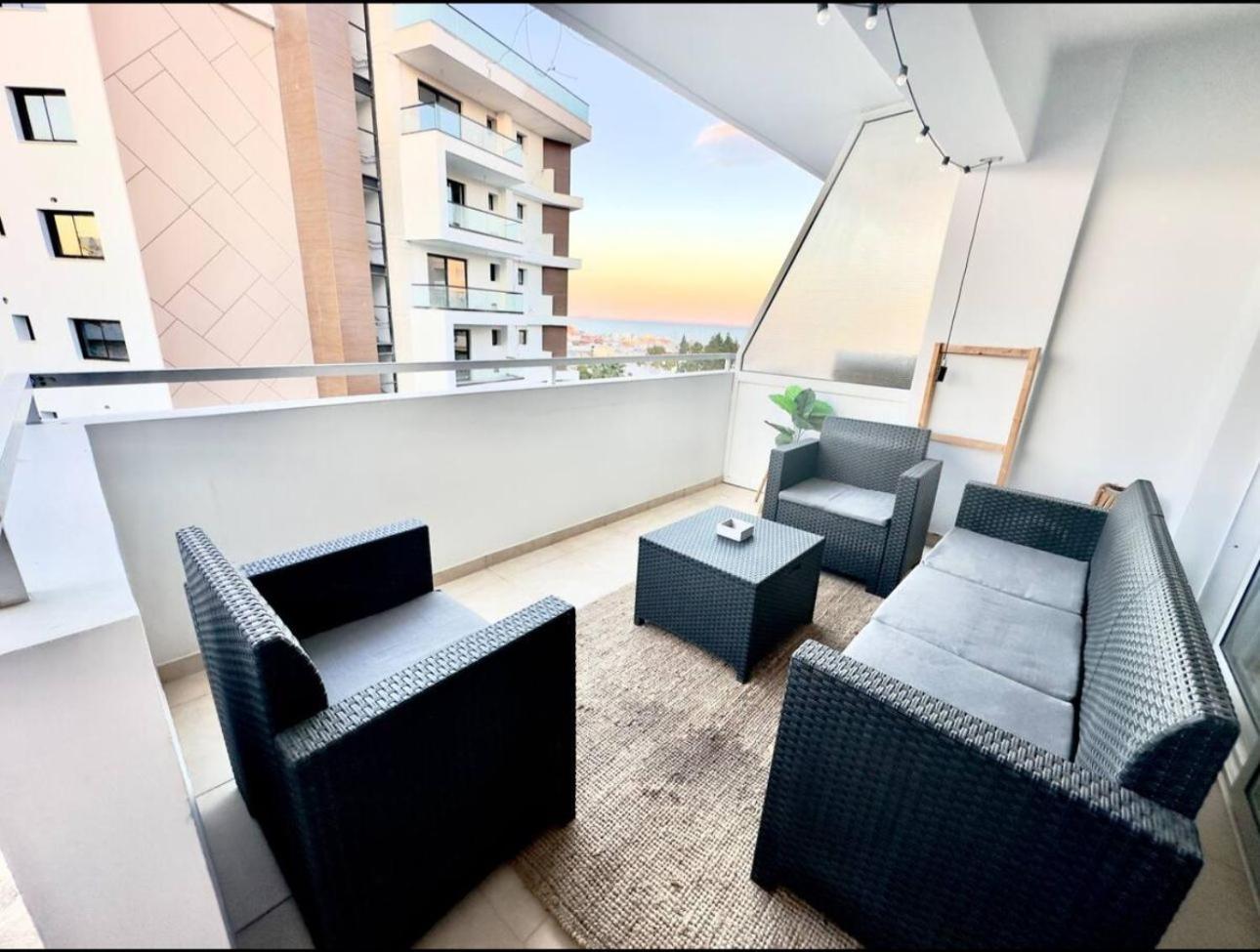 Apartment 2br Seaview In Prime Location 1 Min From Sea Larnaca