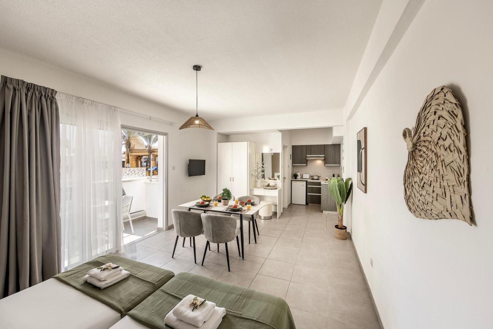 Apartment Somantonia