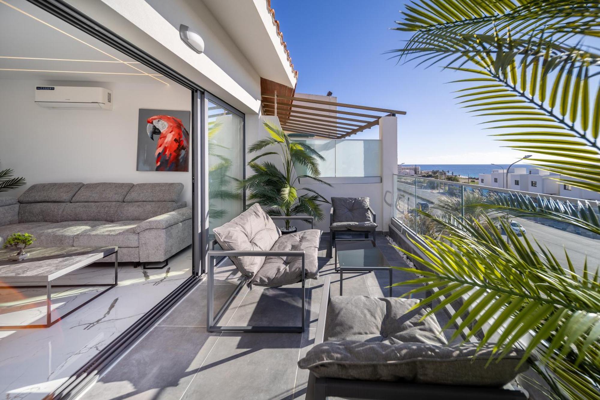 Apartment Hiddengems Residences 202 - The Lxr Penthouse - Pool & Steps To