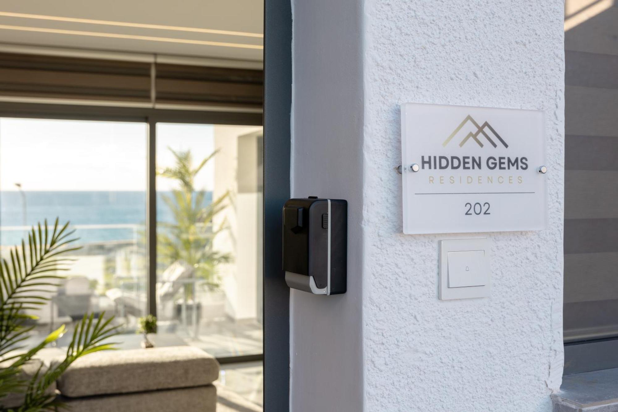 Apartment Hiddengems Residences 202 - The Lxr Penthouse - Pool & Steps To