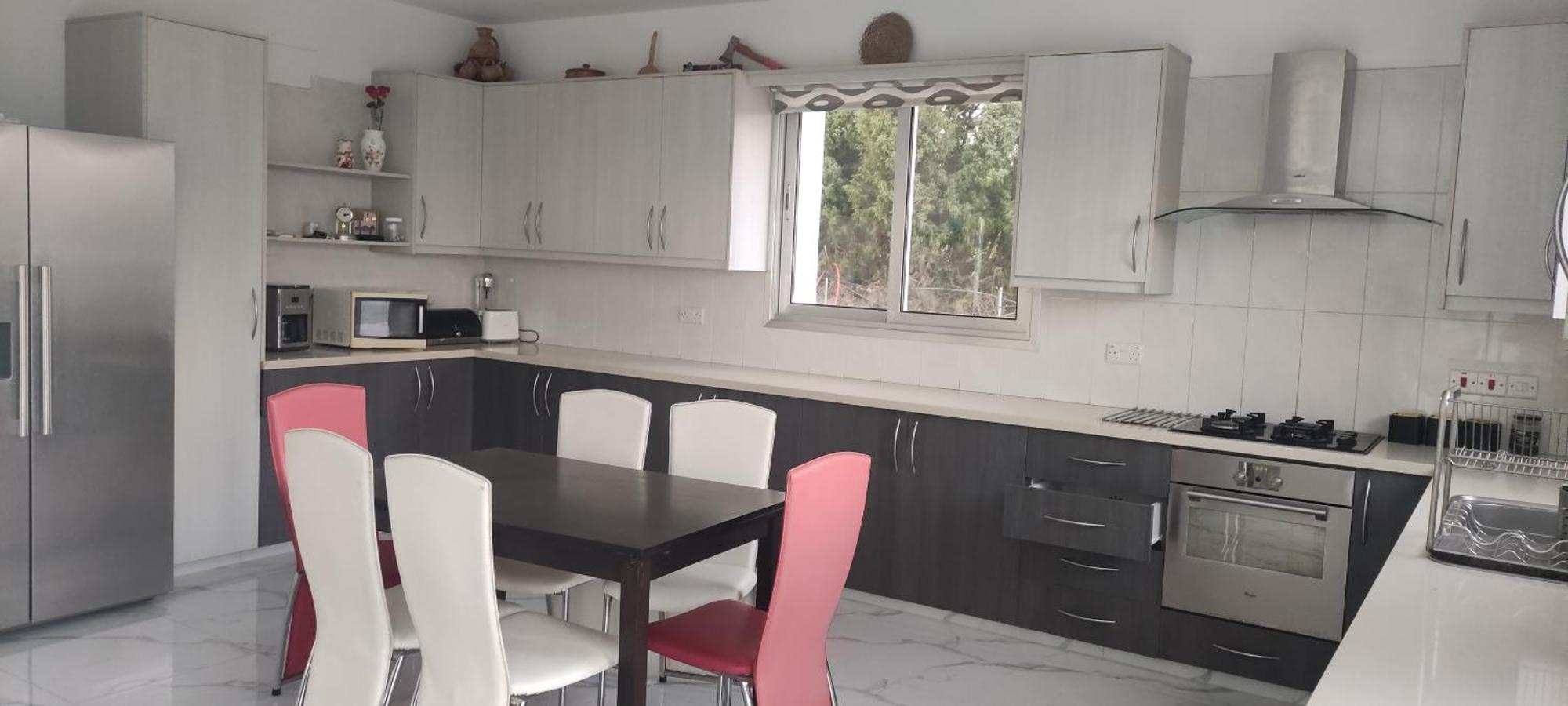 Village Villa, Cyprus, Salt-water Pool, 6 Bedrooms, Larnaca Kiti