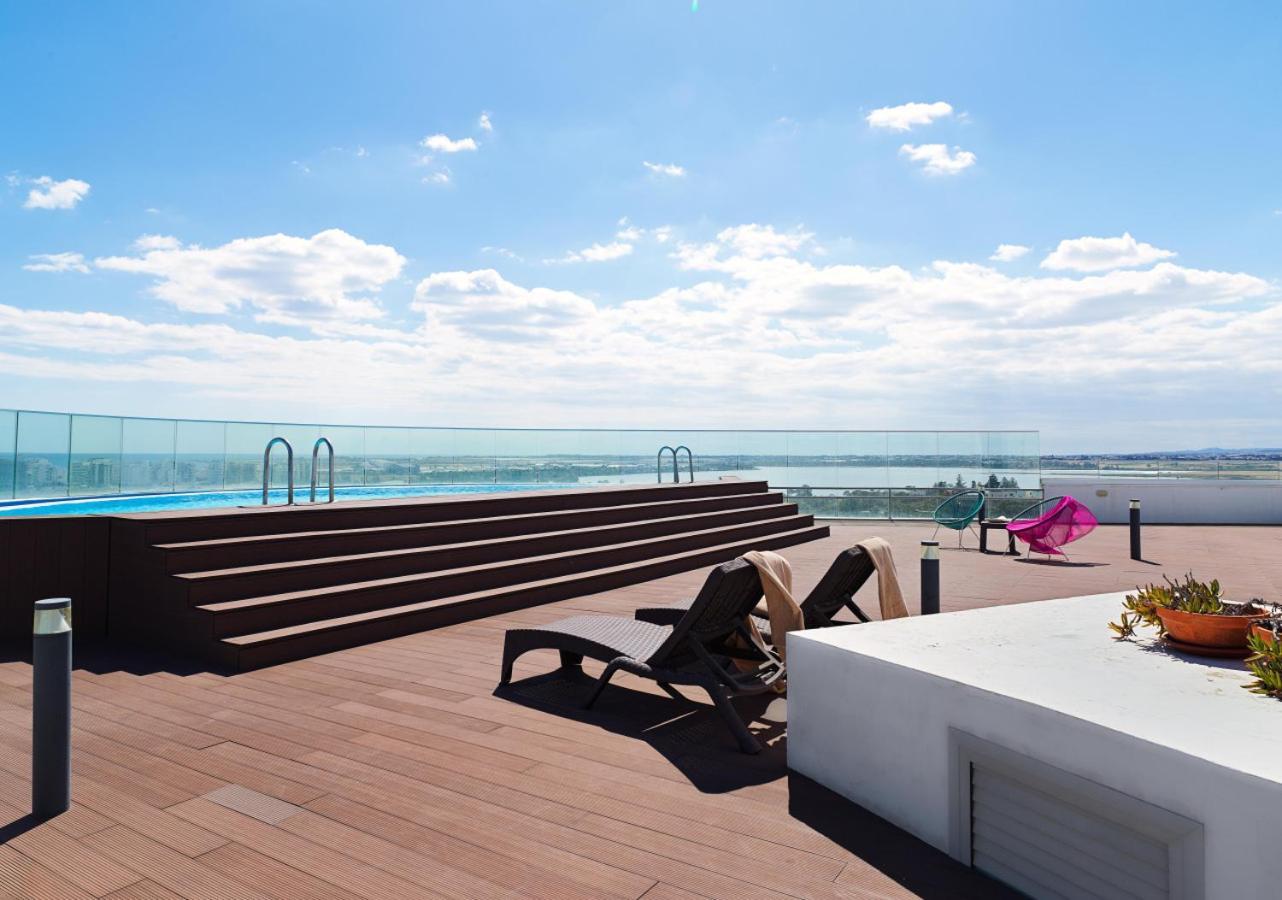 1003 At Althea * Larnaca