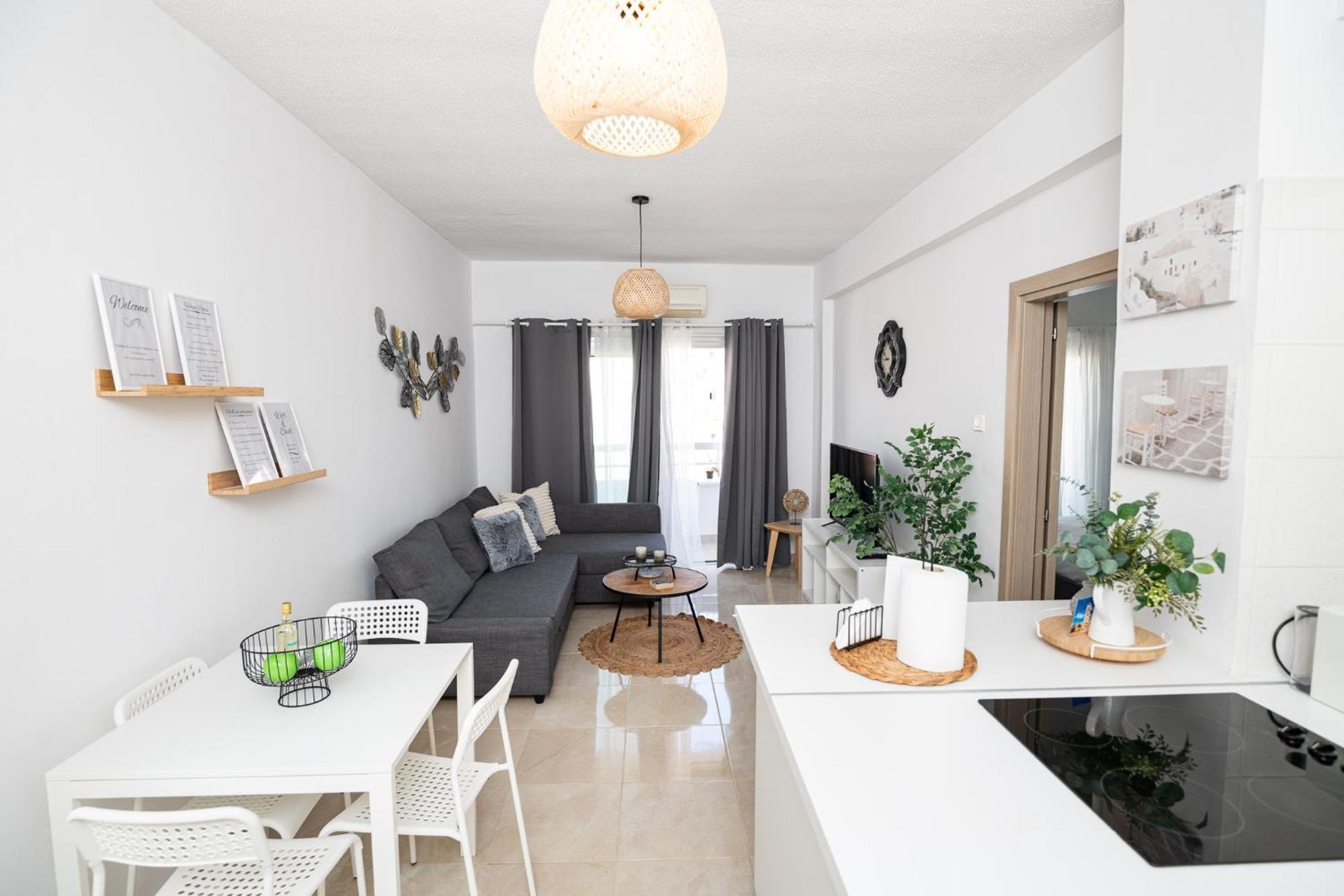 Apartment Quattro Beachfront Sea View Ap 34