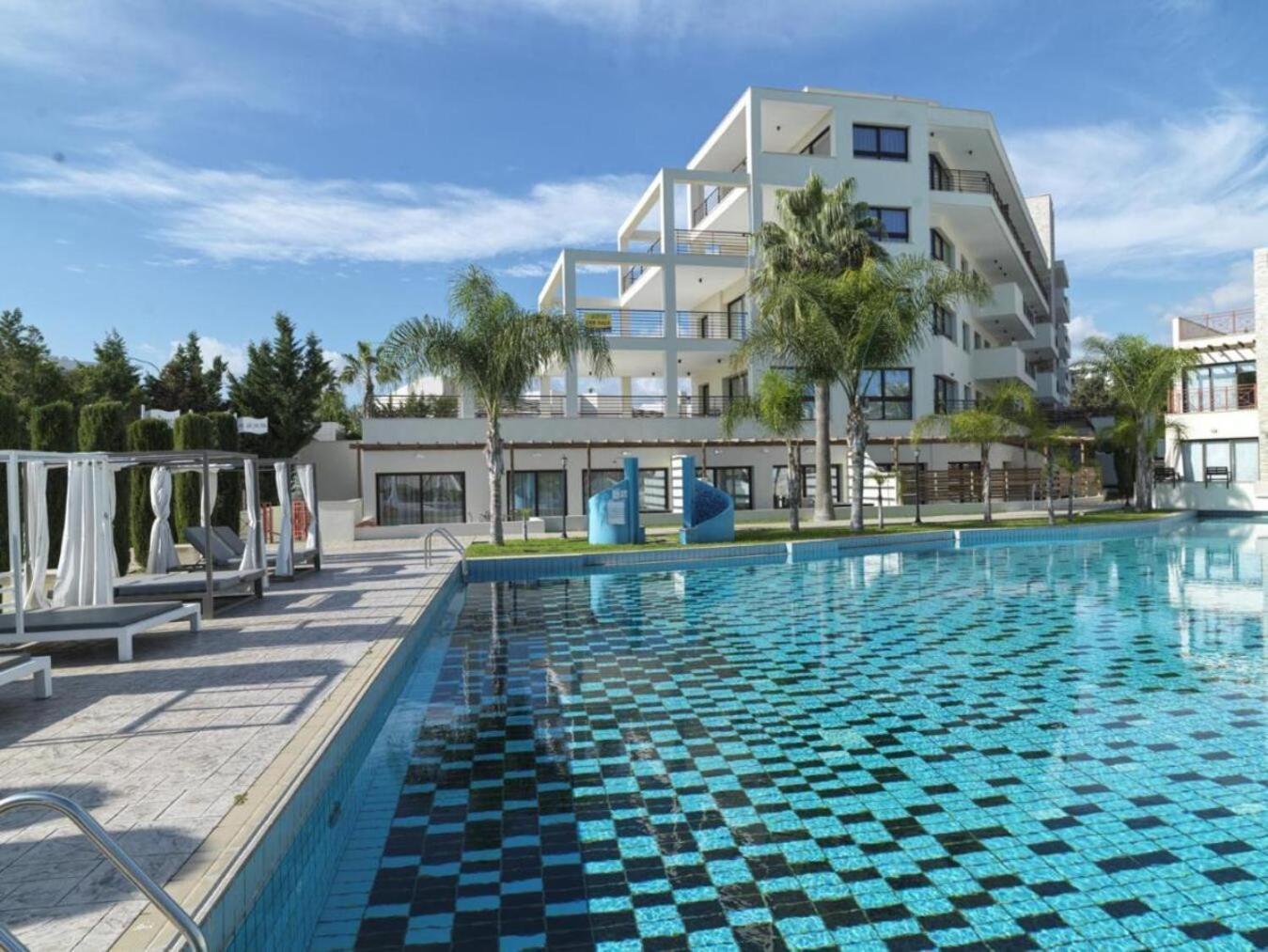 Apartment Zavos Aqua Park Club By Trulycyprus Limassol