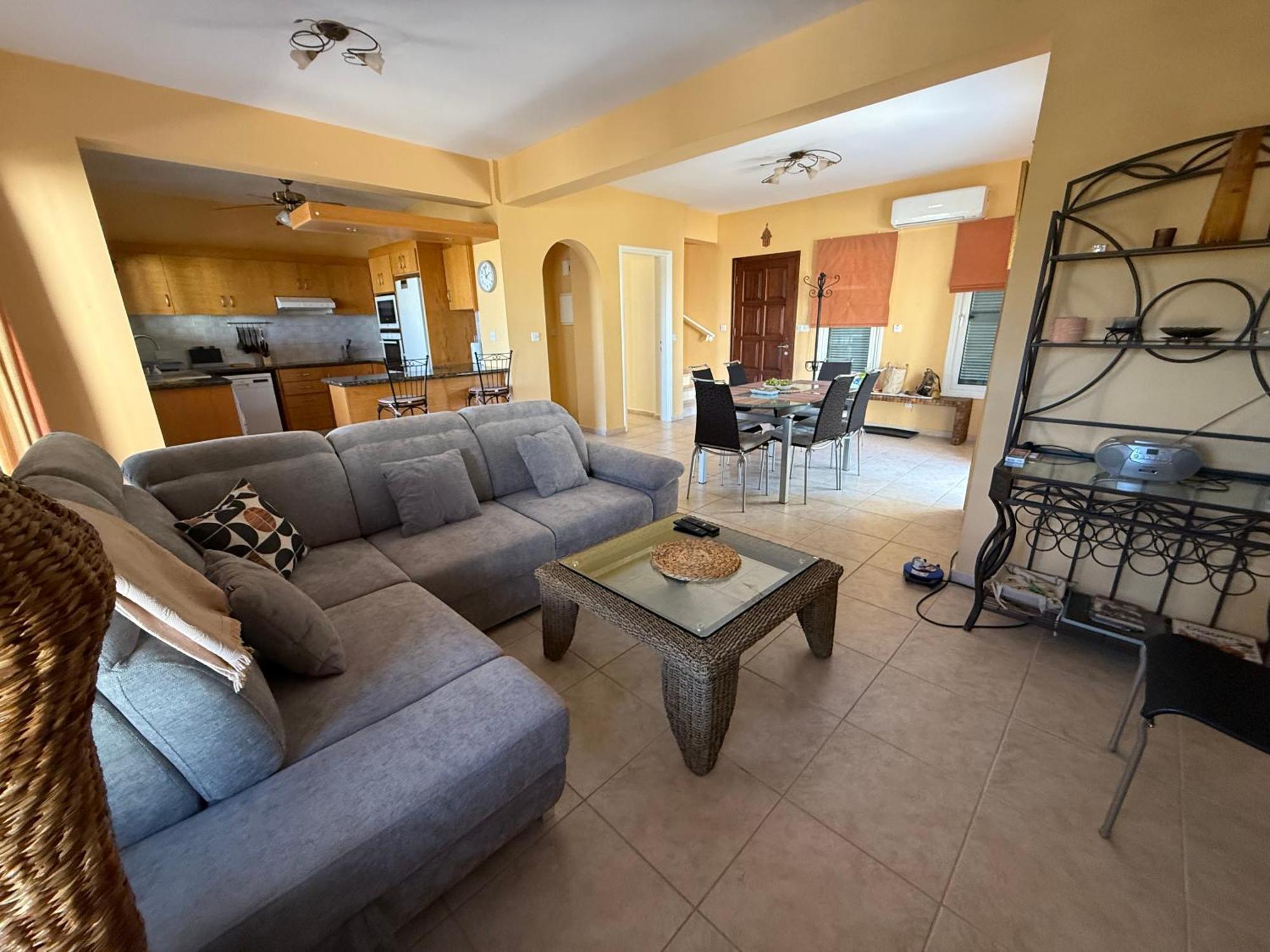 Sandy Villa *