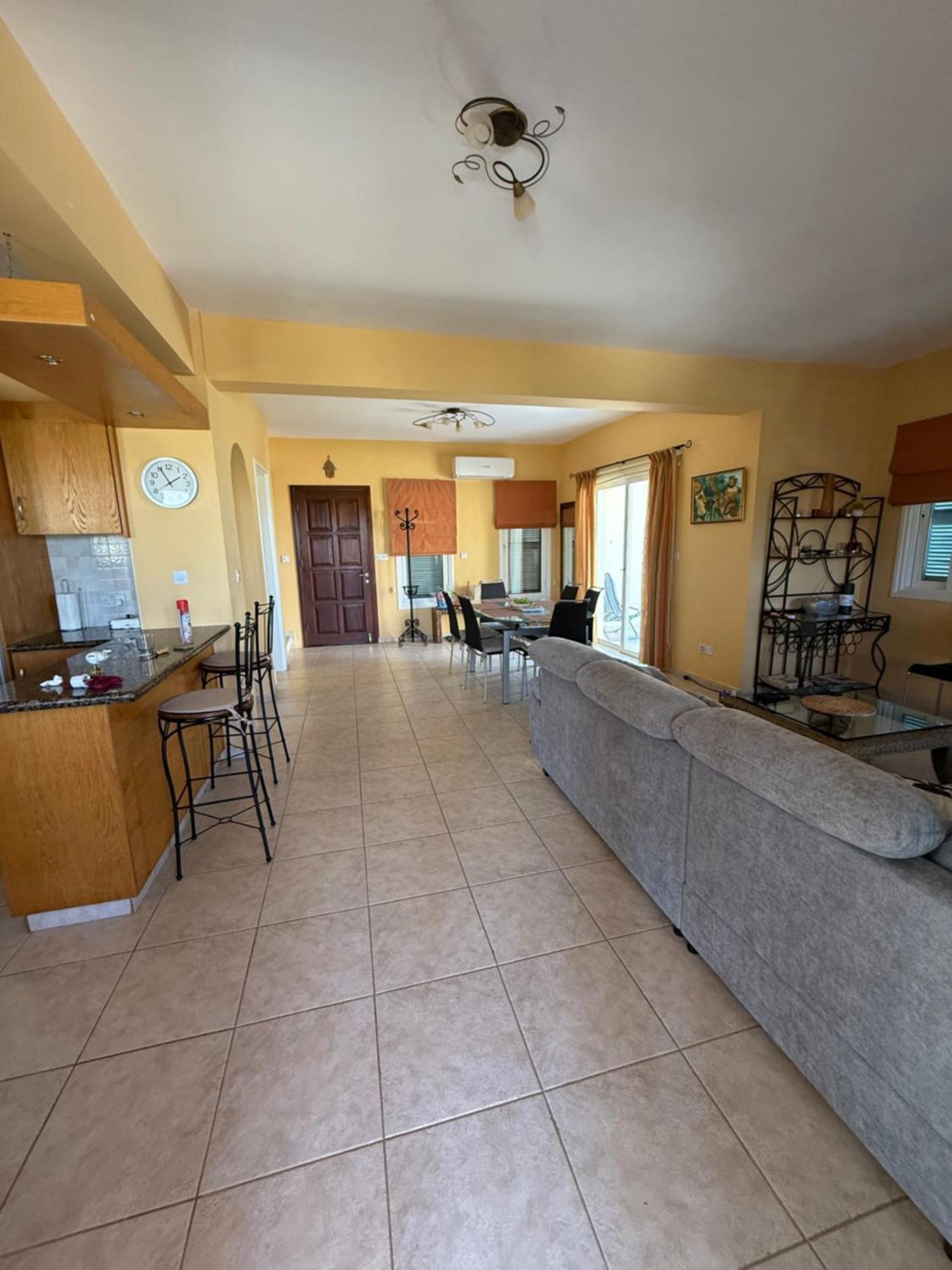 Villa Sandy Polis