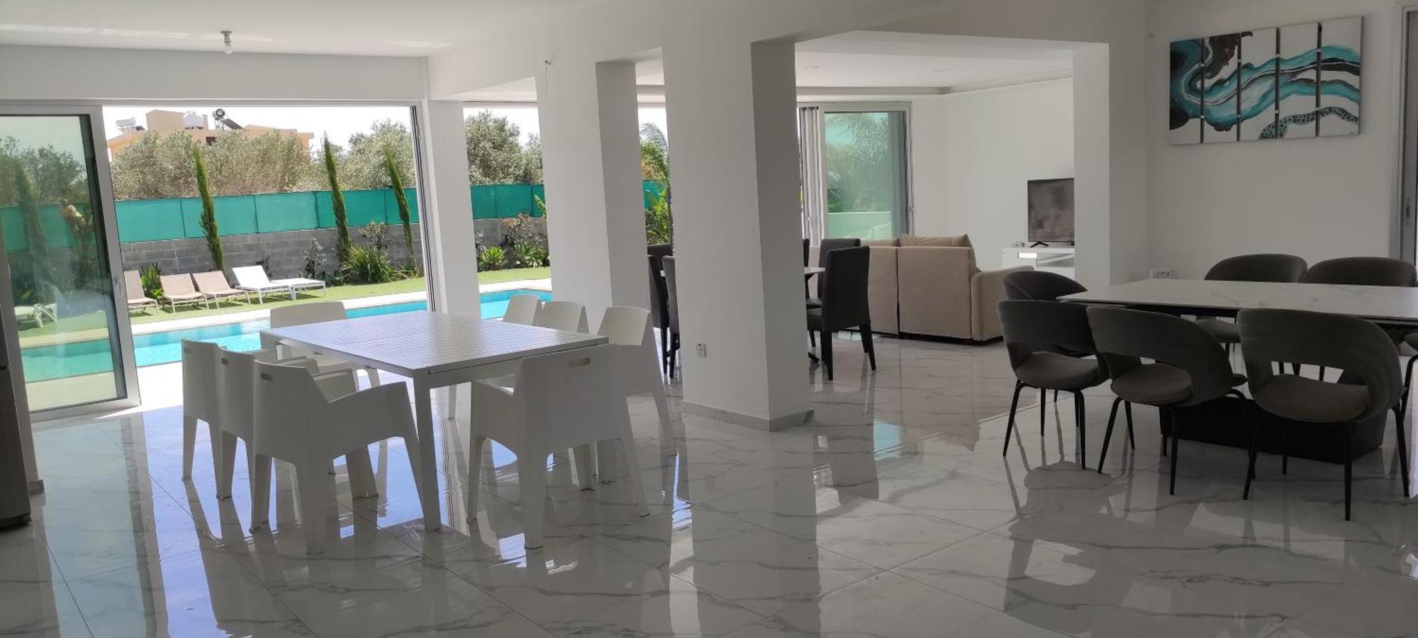 Village Villa, Cyprus, Salt-water Pool, 6 Bedrooms, Larnaca Kiti