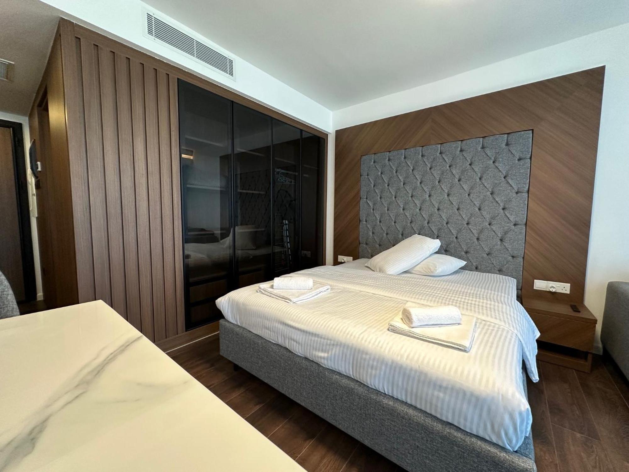 Grand Sapphire Luxury By Myguest Cyprus Apartment