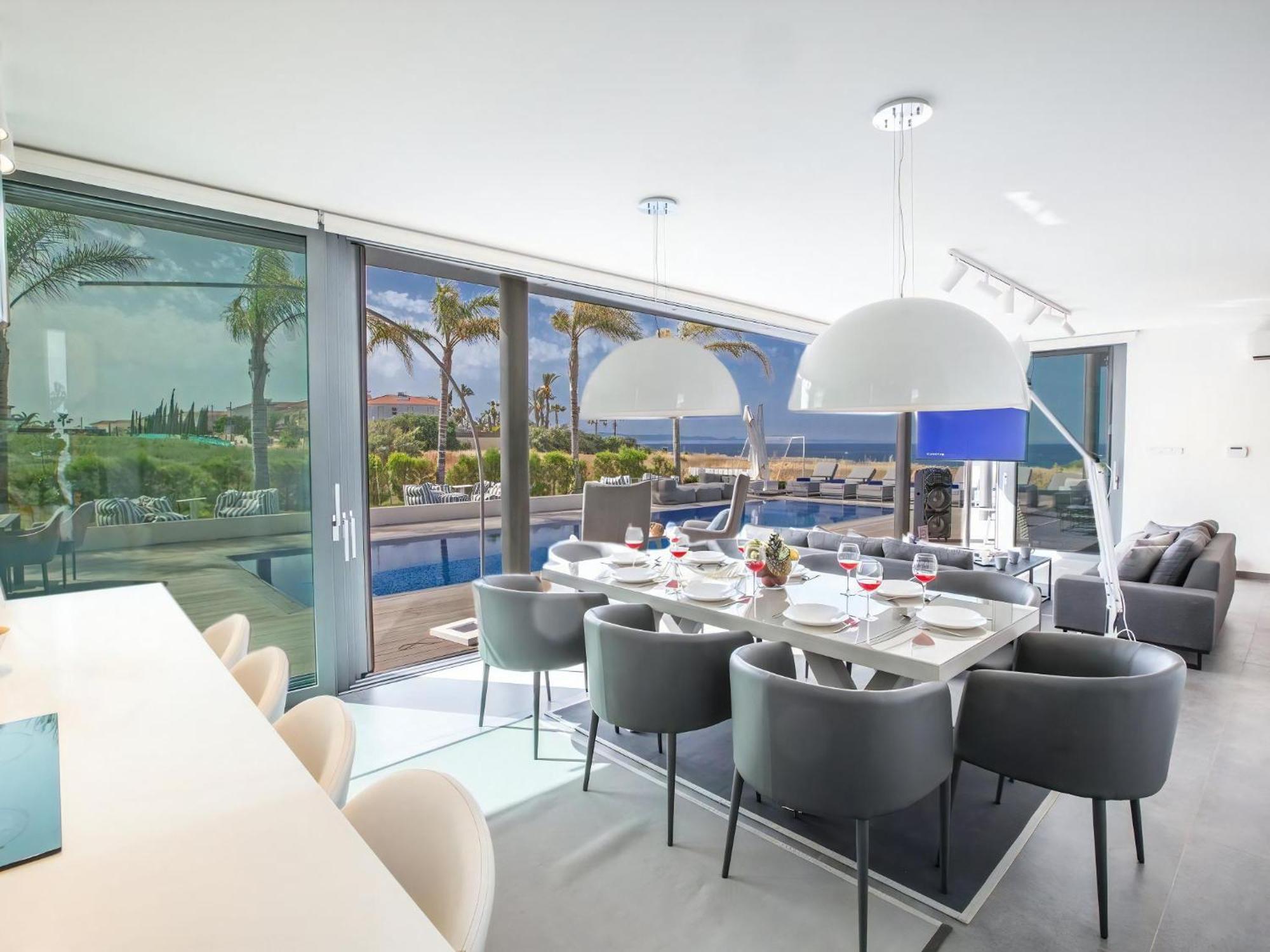 Villa Papadopo - Luxury 3 Bedroom Villa With Private Pool, Hot Tub And Sea Views