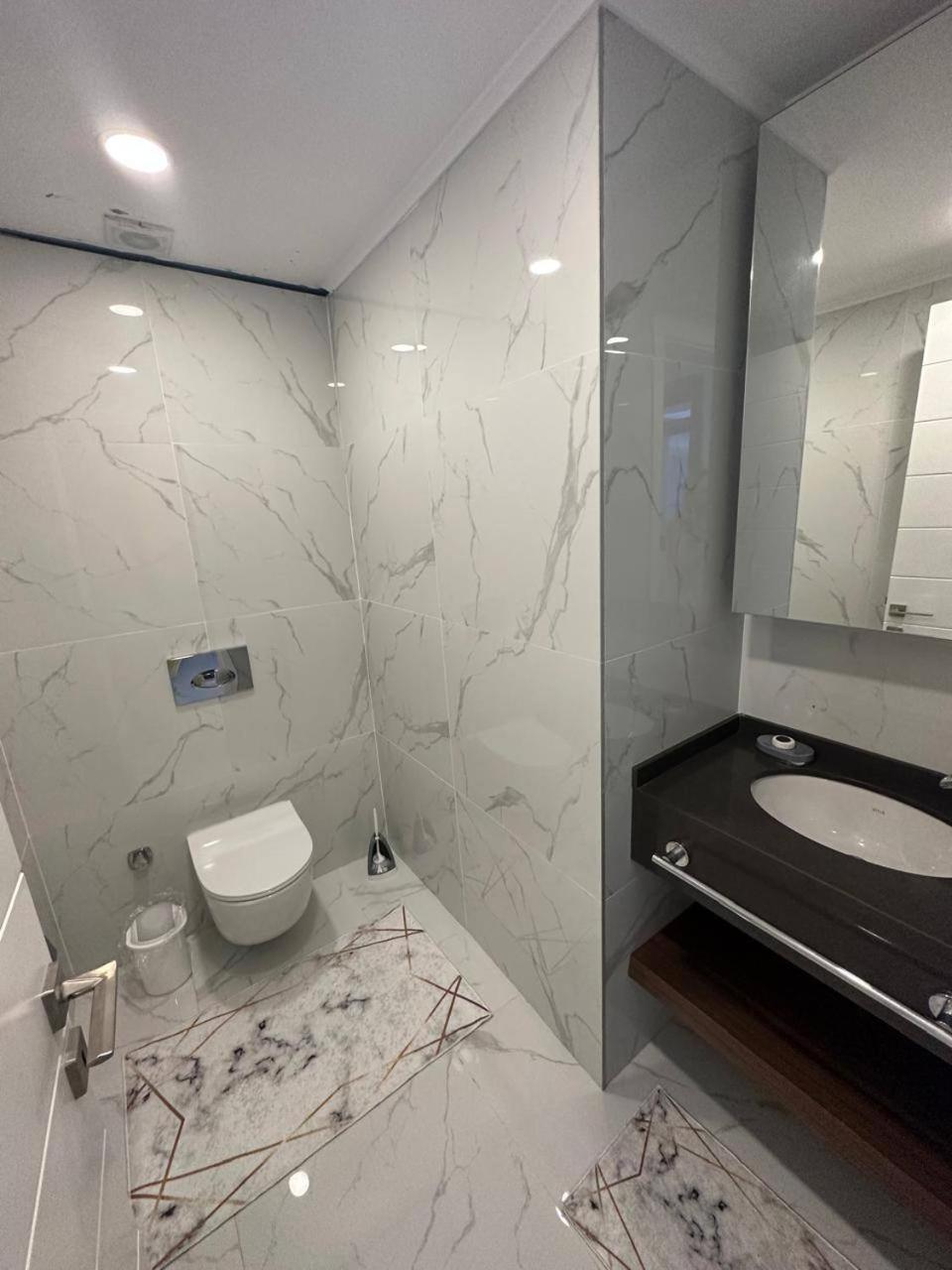 Big Lux 1bdr Grand Sapphire Apartment *