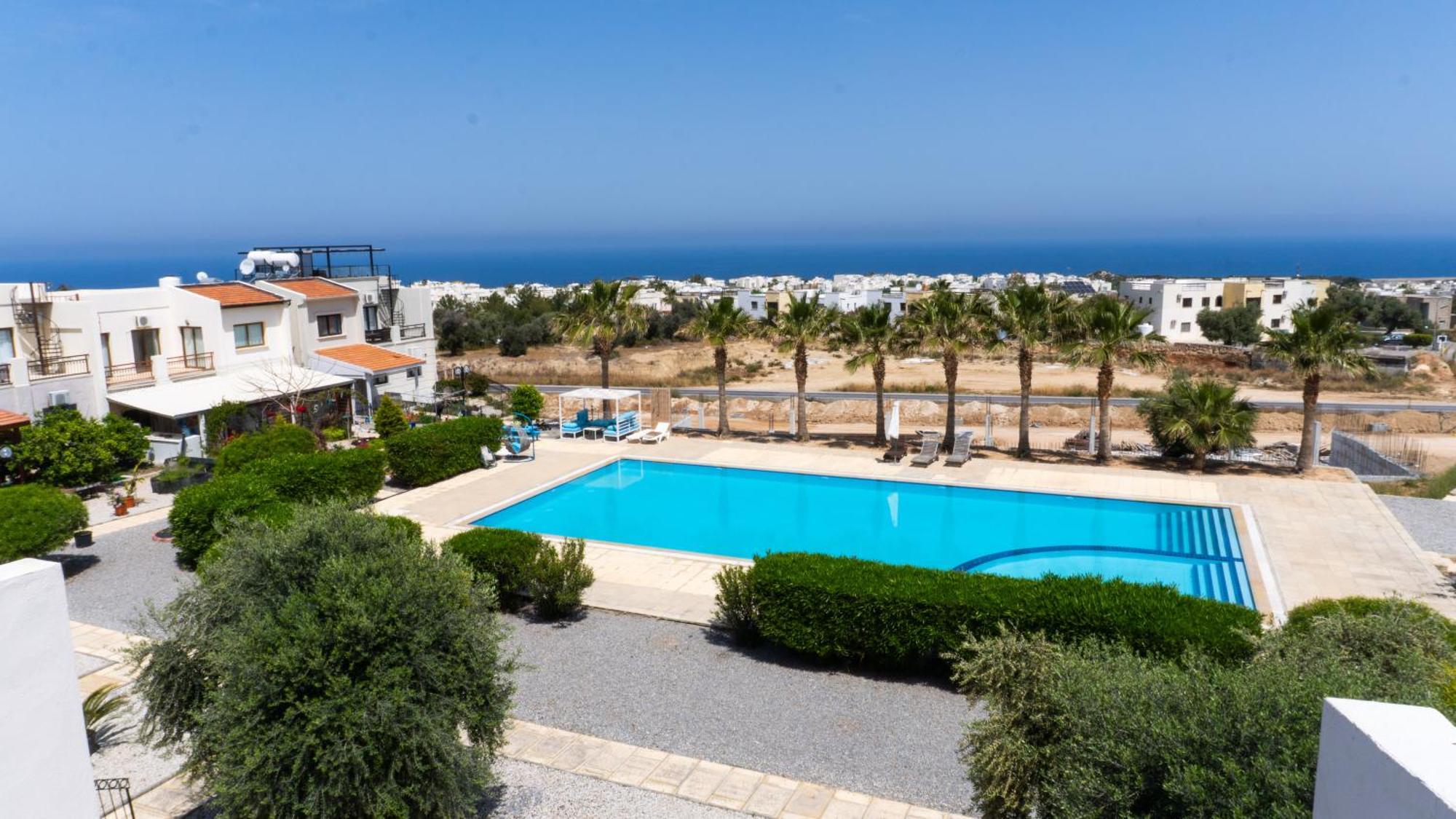 Queit Amazing Penthouse With Rooftop 360 ,pool , Beachfront And Bbq Holiday park Agios Amvrosios (Kyrenia)