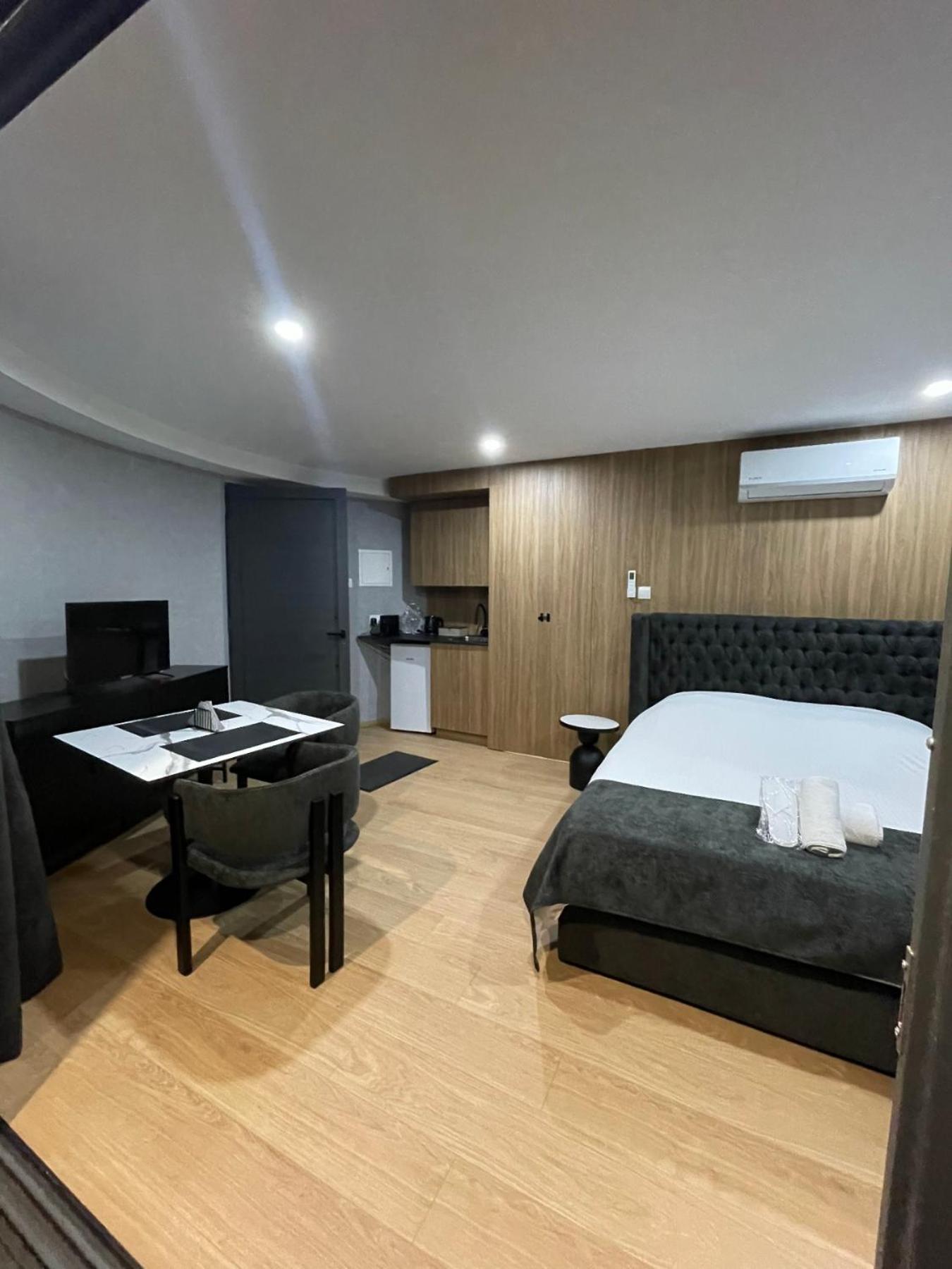 River Glamping Kalopanayiotis *