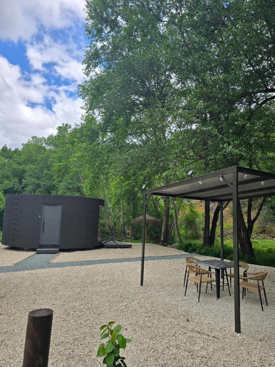 River Glamping Kalopanayiotis Lodge *