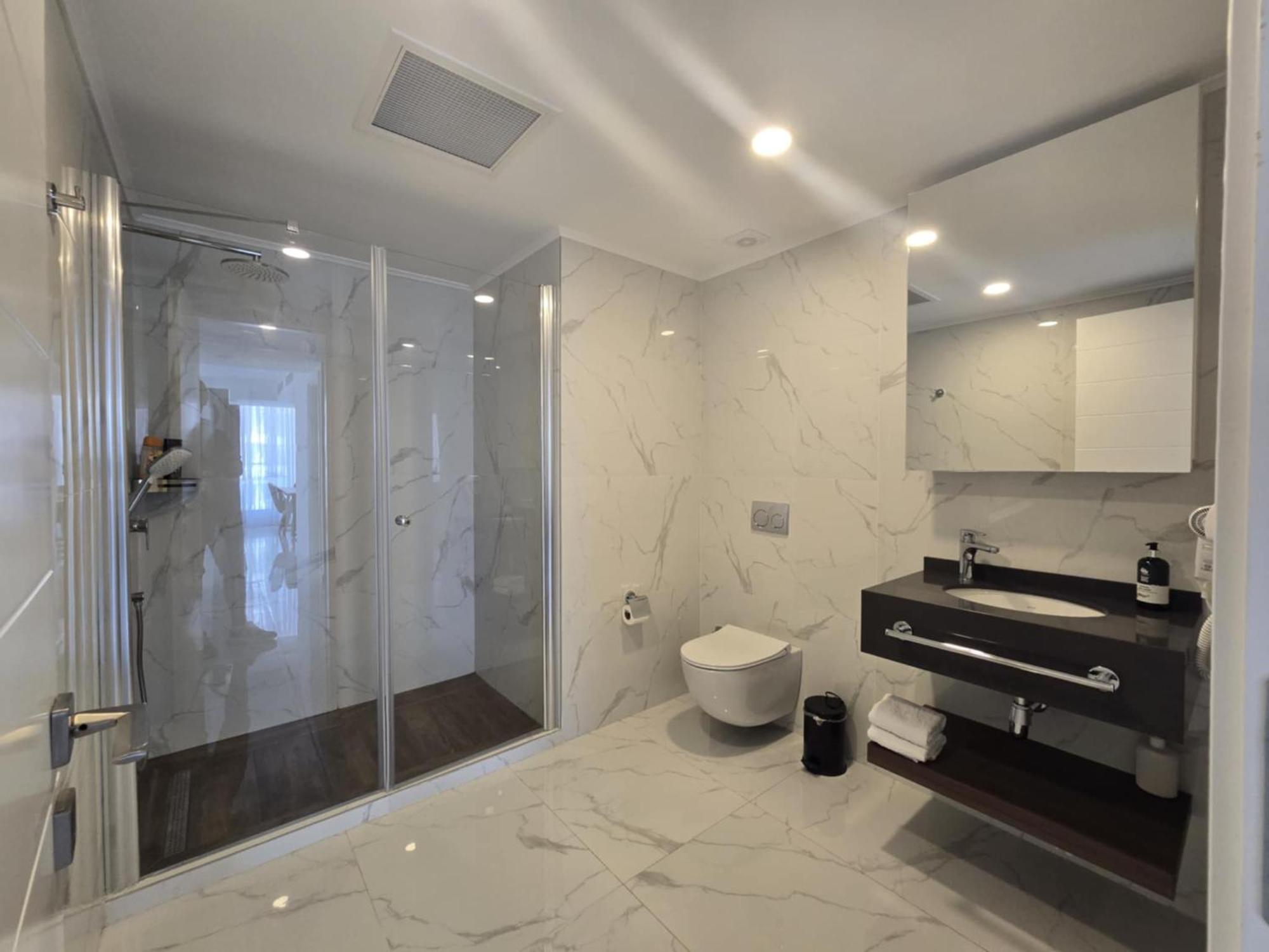 Luxurious Two-bedroom B-block At Grand Sapphire *
