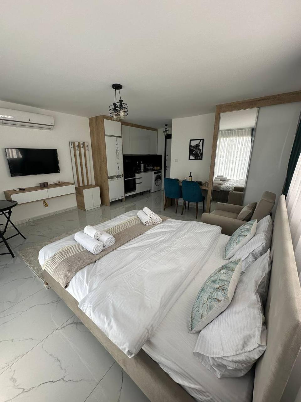 Apartment By The Sea In Four Seasons