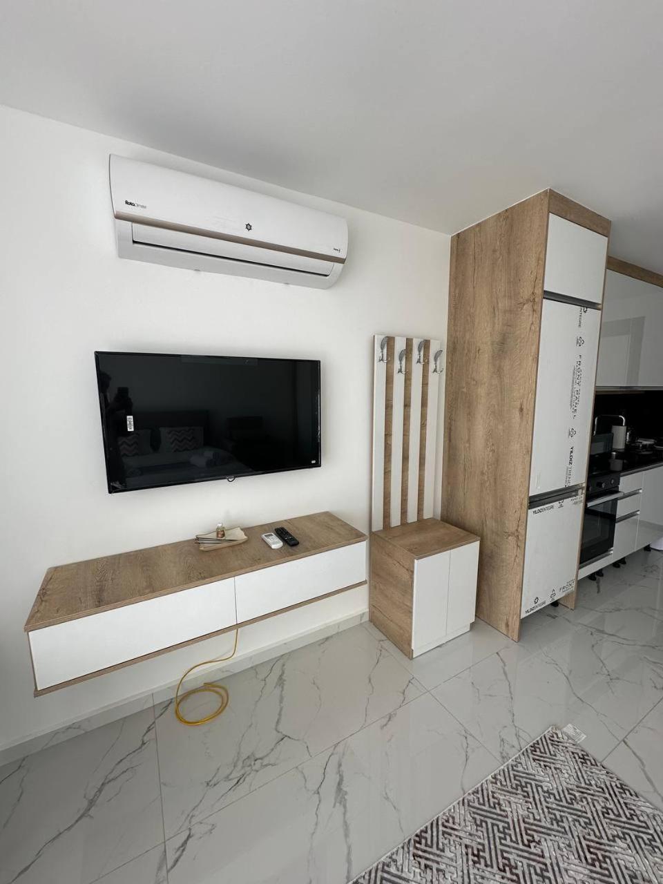 Apartment By The Sea In Four Seasons *
