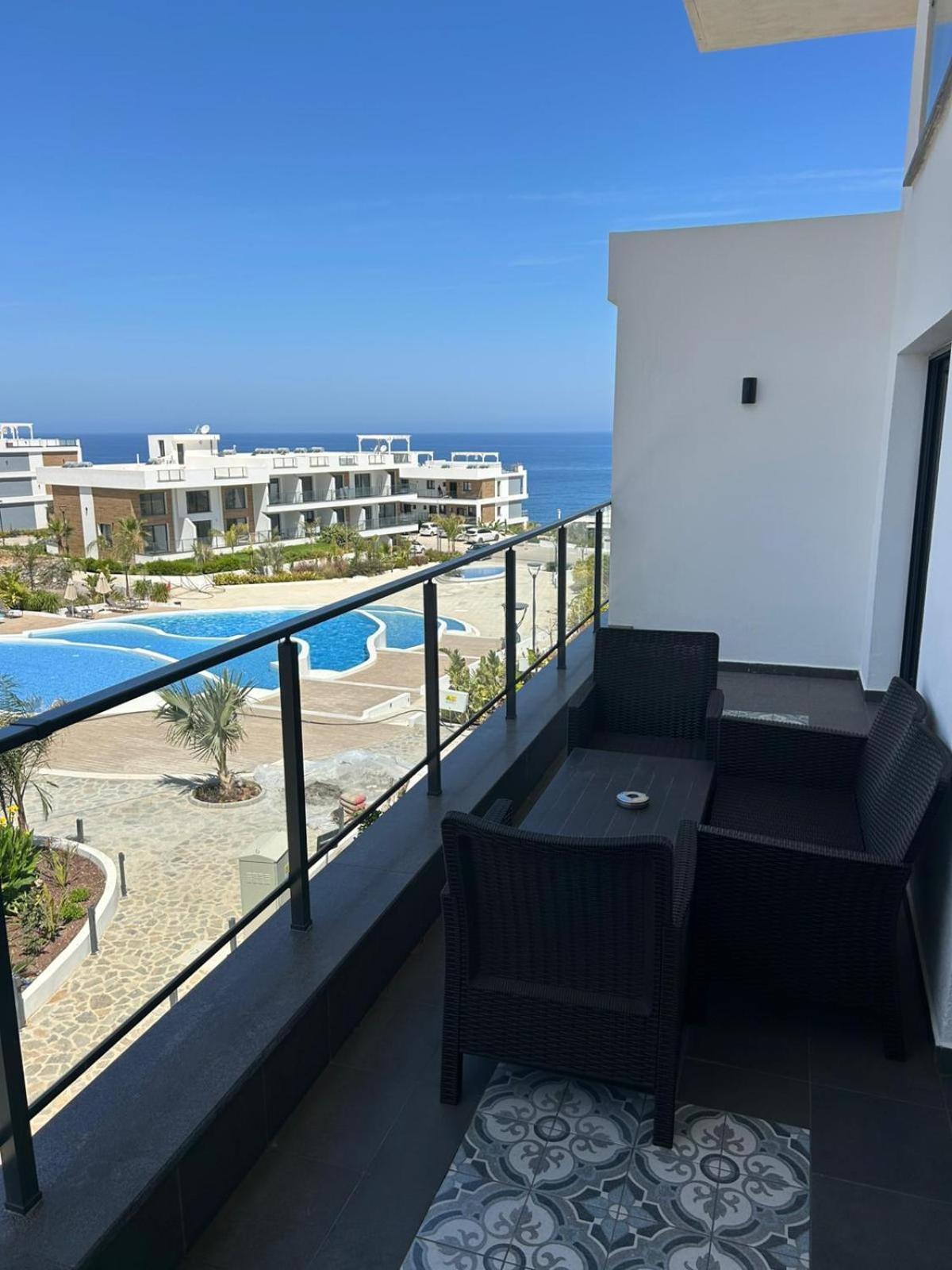 Caesar Cliff Apartment *