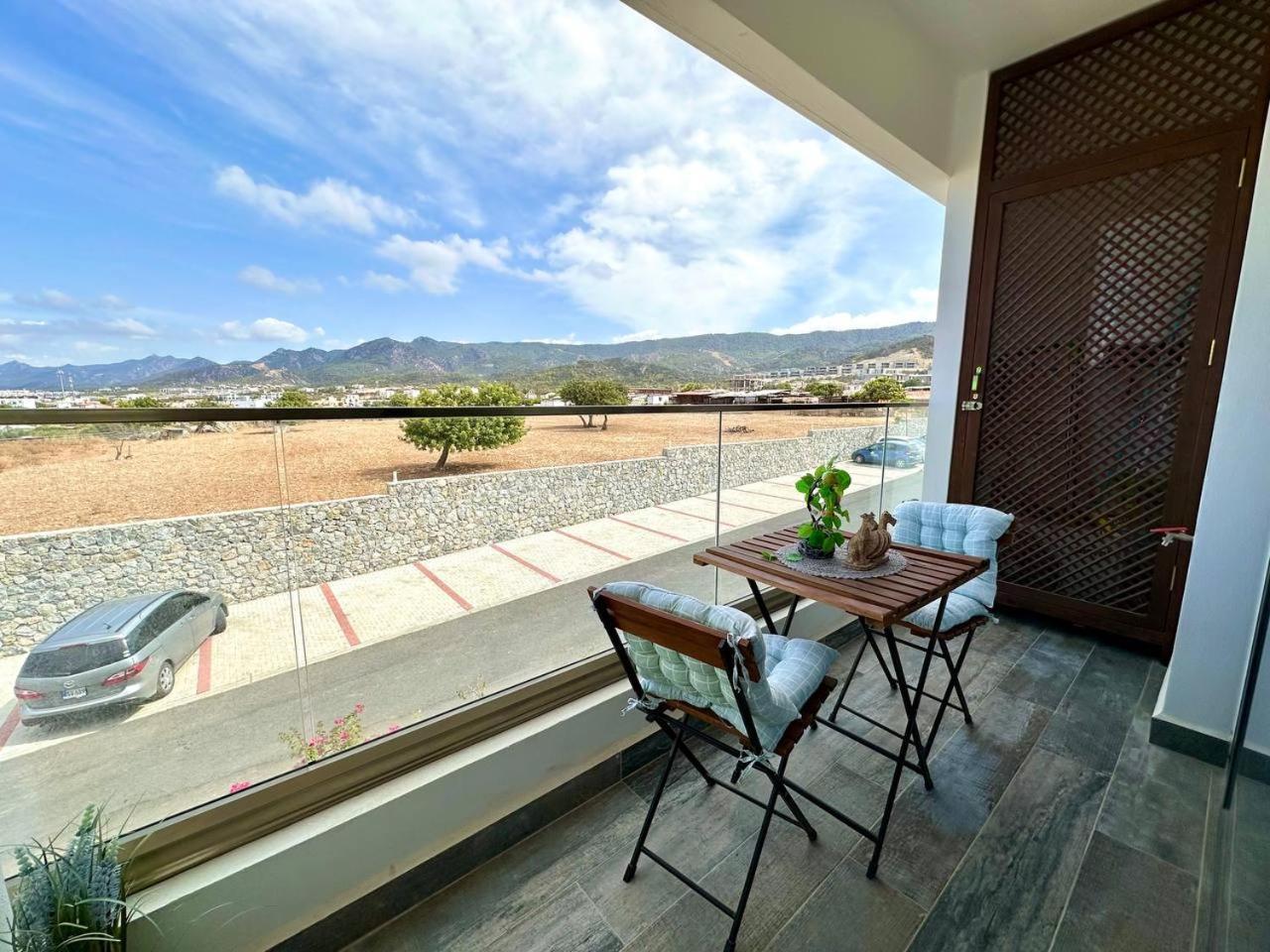 Apartment The Olive Beachfront &