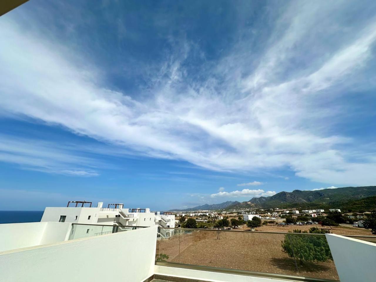 Apartment The Olive Beachfront &