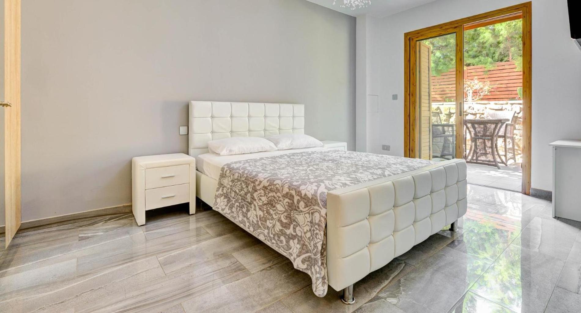 347 Meo - Fantastic Five Bedroom With Private Pool In Peaceful Location, Aphrodite Hills Kouklia