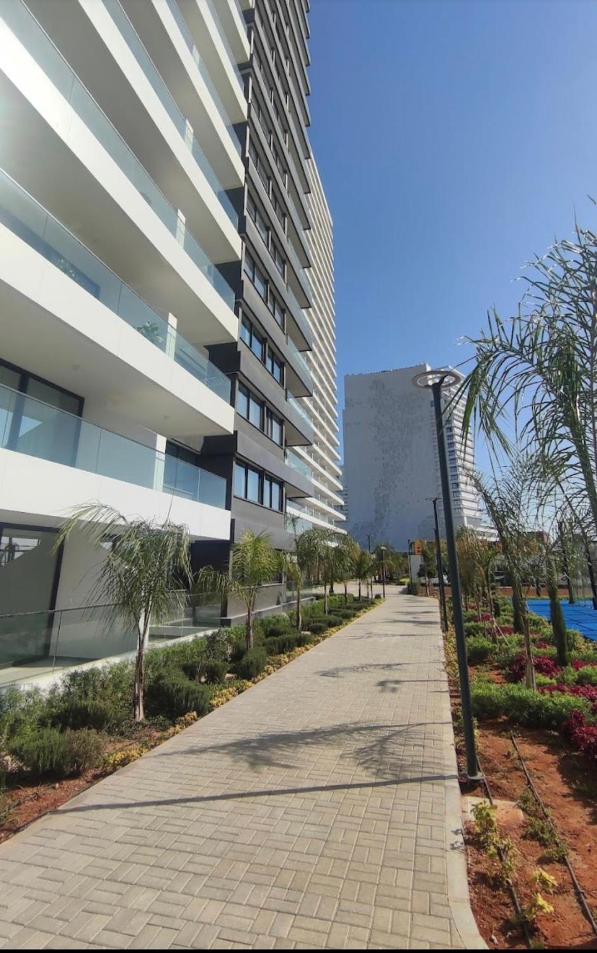 Grand Sapphire Apartment Aglantzia