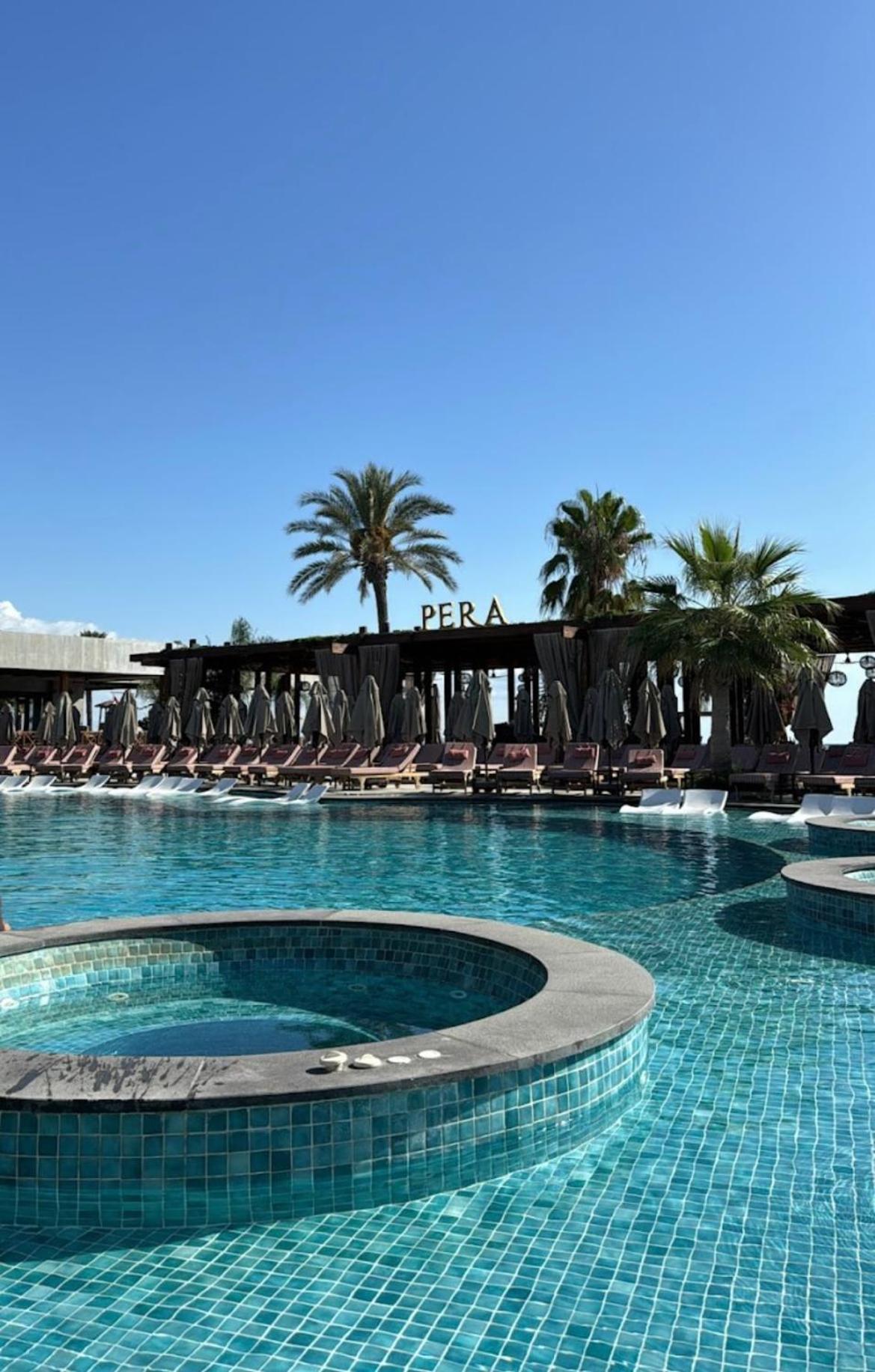 Grand Sapphire Apartment Aglantzia