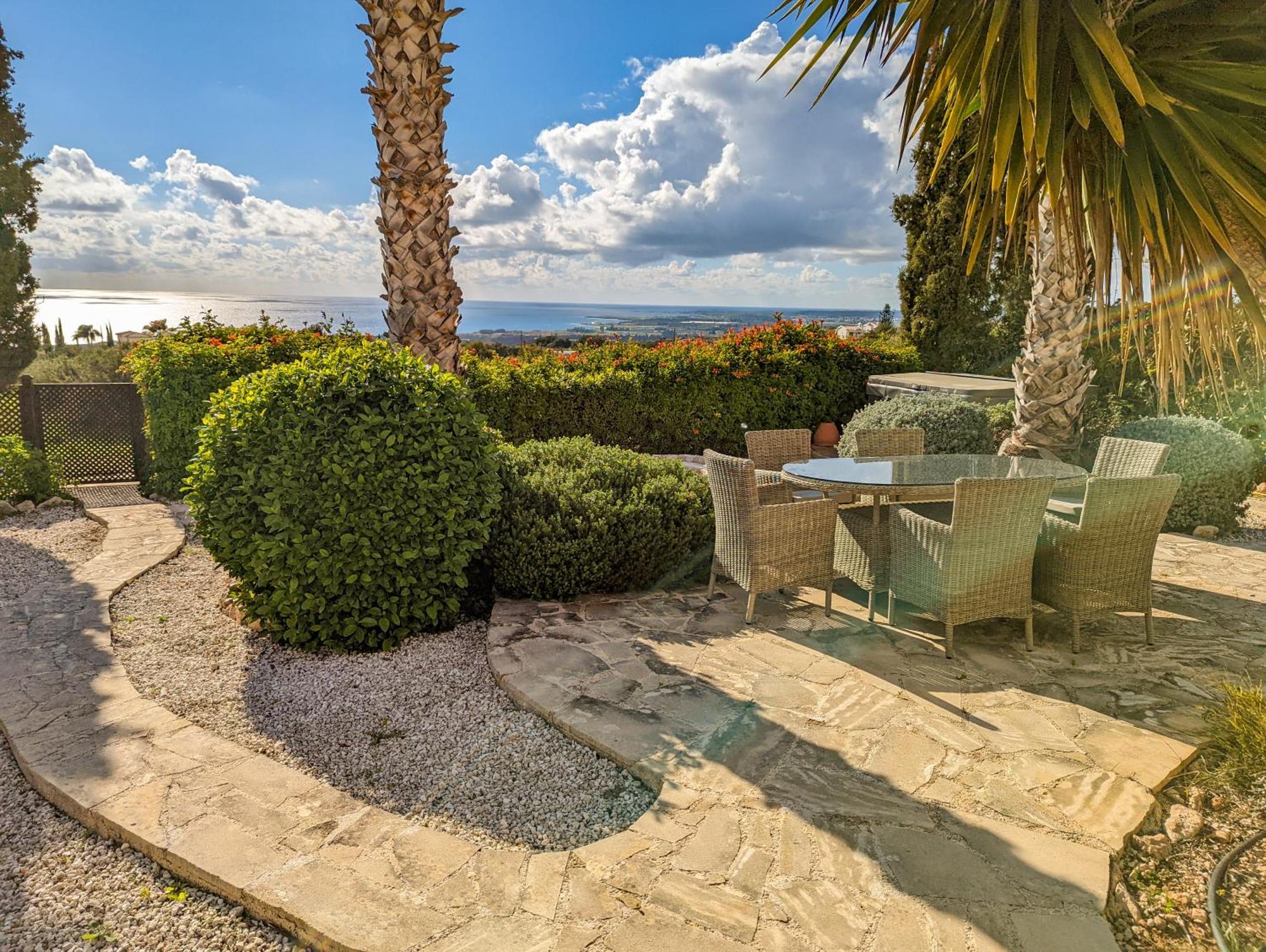 Pontus - Stunning Views & Privacy In Beautiful Garden With Pool & Hot Tub Villa Kouklia