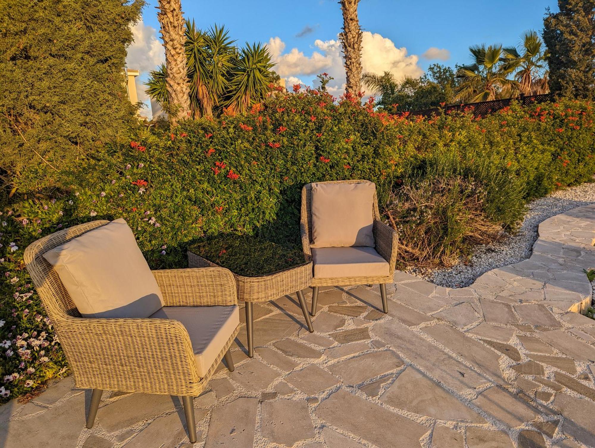 Pontus - Stunning Views & Privacy In Beautiful Garden With Pool & Hot Tub