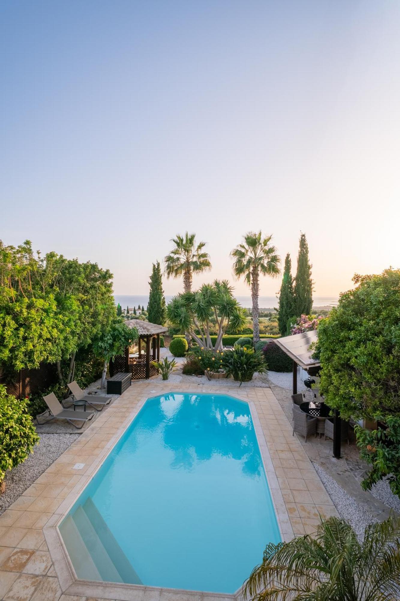 Villa Pontus - Stunning Views & Privacy In Beautiful Garden With Pool & Hot Tub