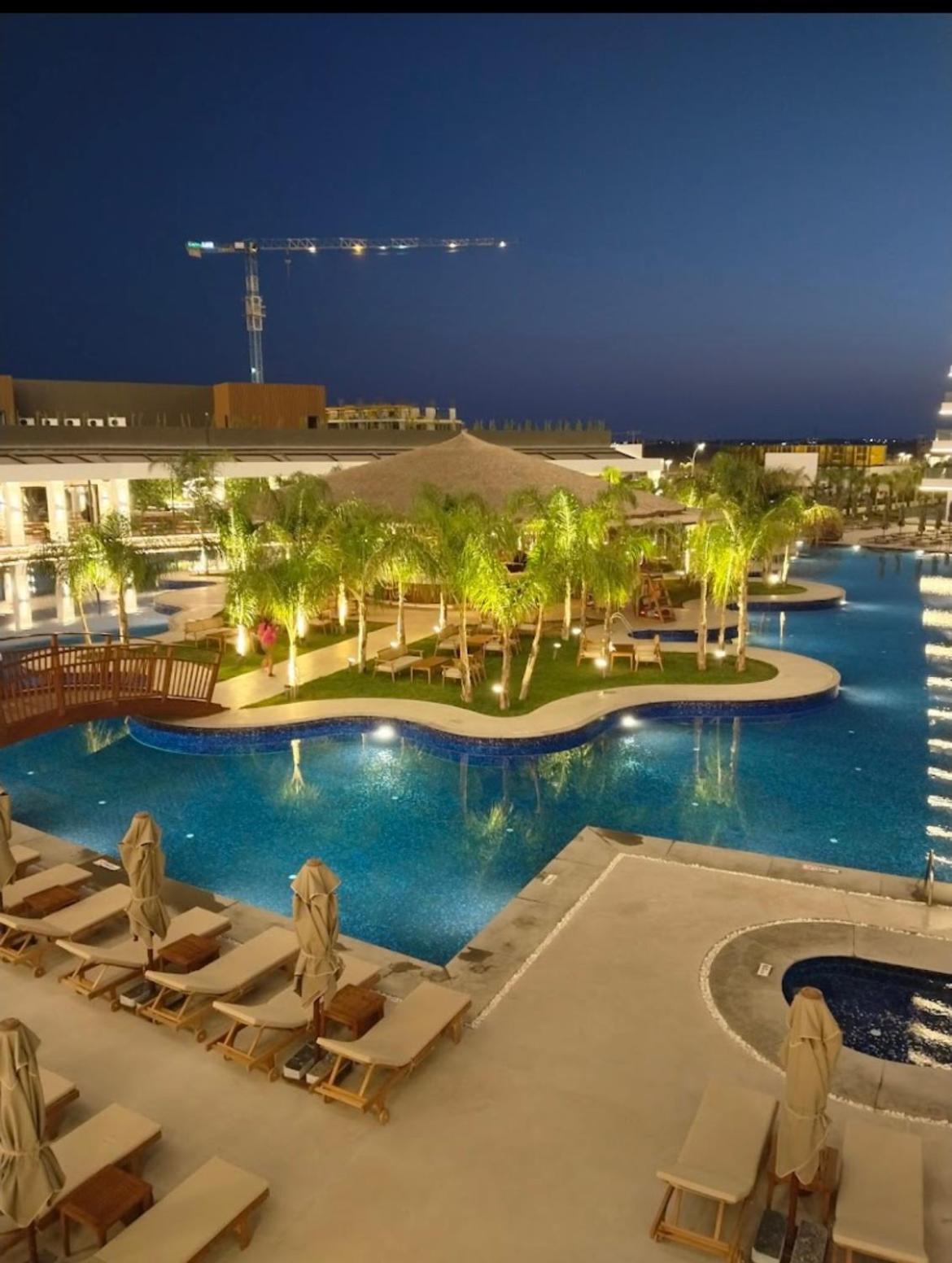 Apartment Grand Sapphire Aglantzia