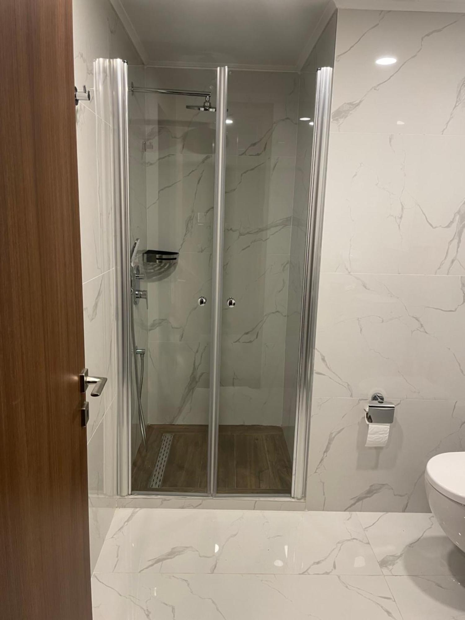 Grand Sapphire Apartment Aglantzia