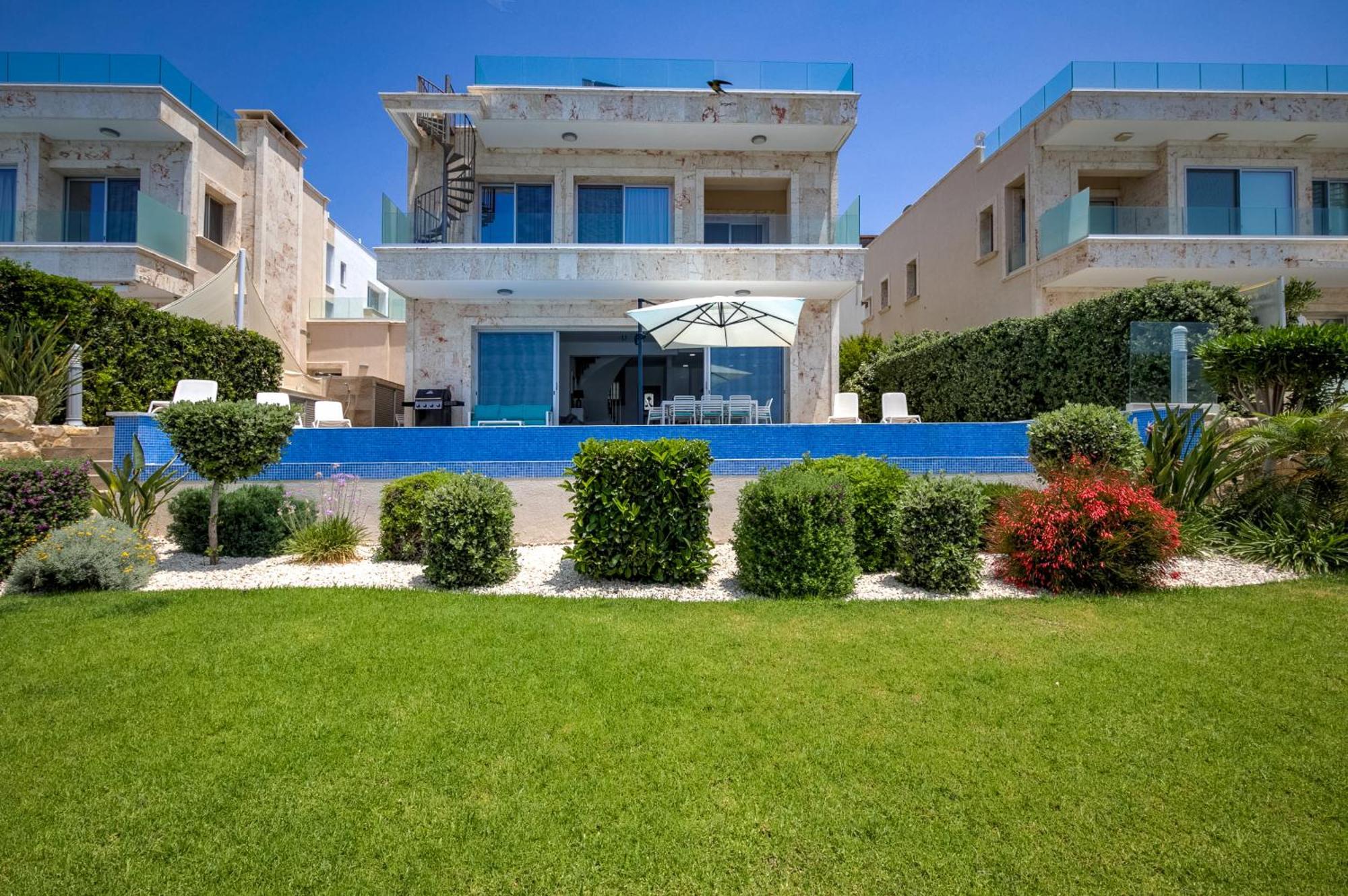 Villa Olymp Luxury C - Seafront Elegance With Infinity Pool And Exclusive Lifestyle *