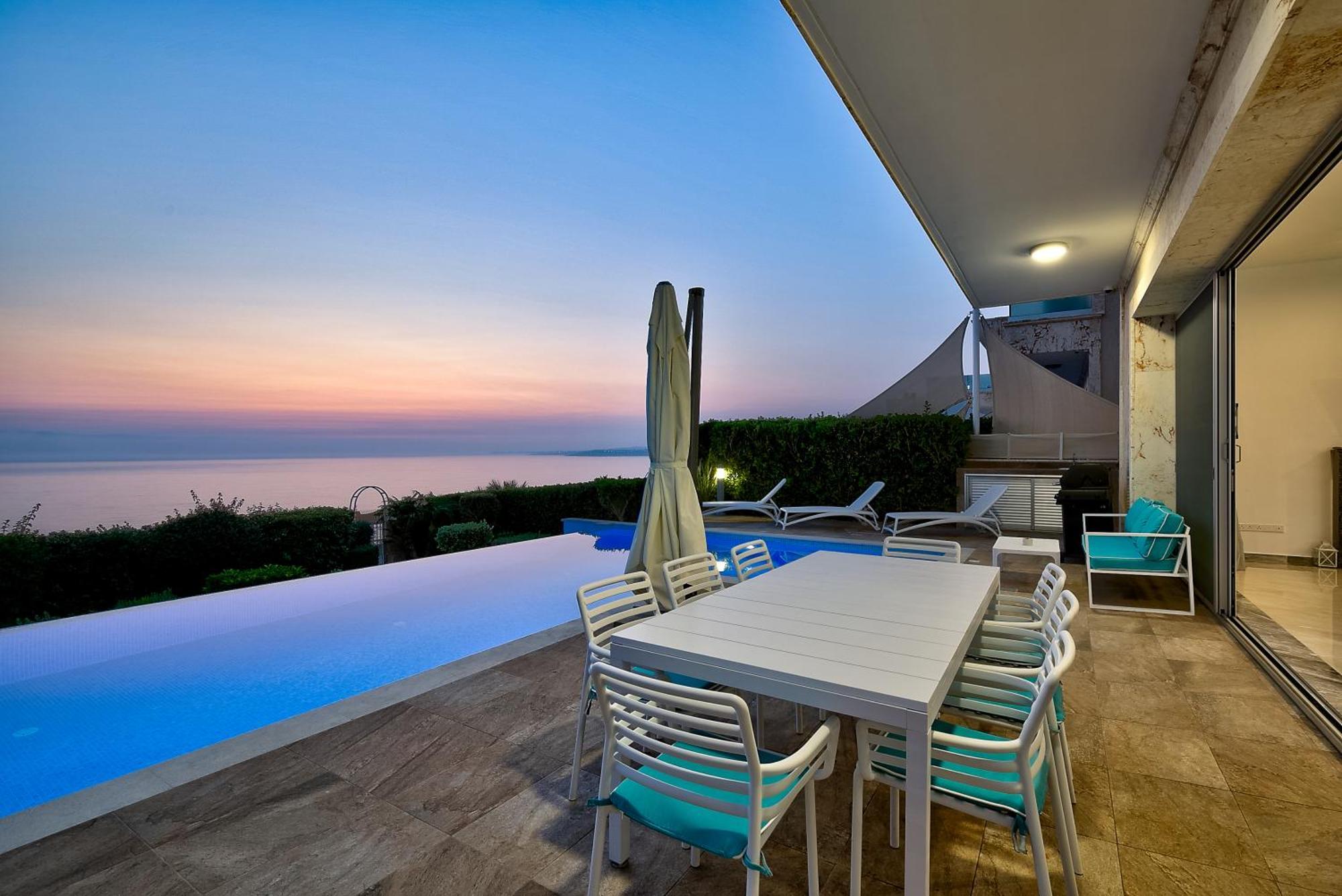 Olymp Luxury C - Seafront Elegance With Infinity Pool And Exclusive Lifestyle Villa *