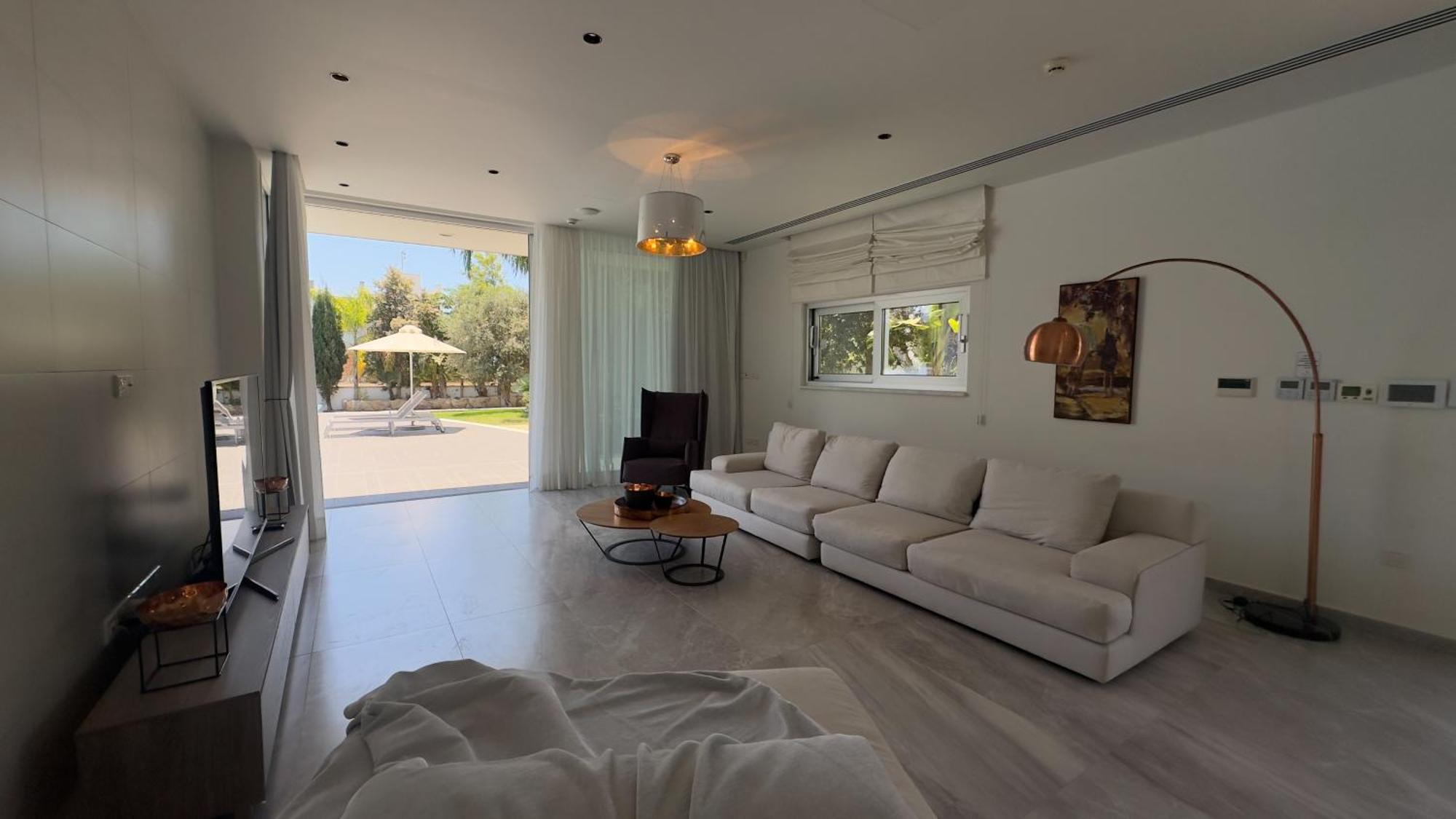 Vivo Mare 3 Bedroom Villa *