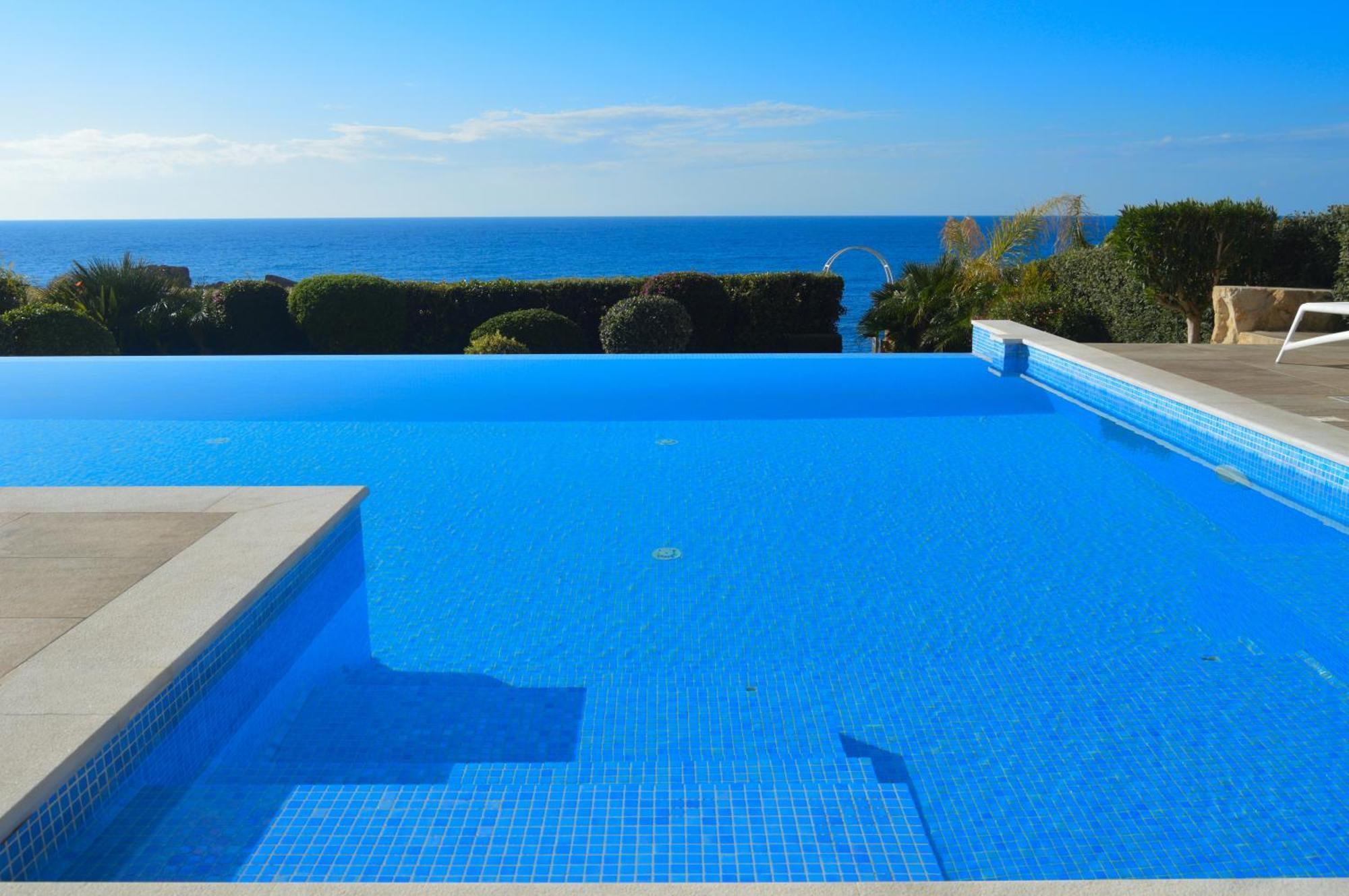 Olymp Luxury C - Seafront Elegance With Infinity Pool And Exclusive Lifestyle