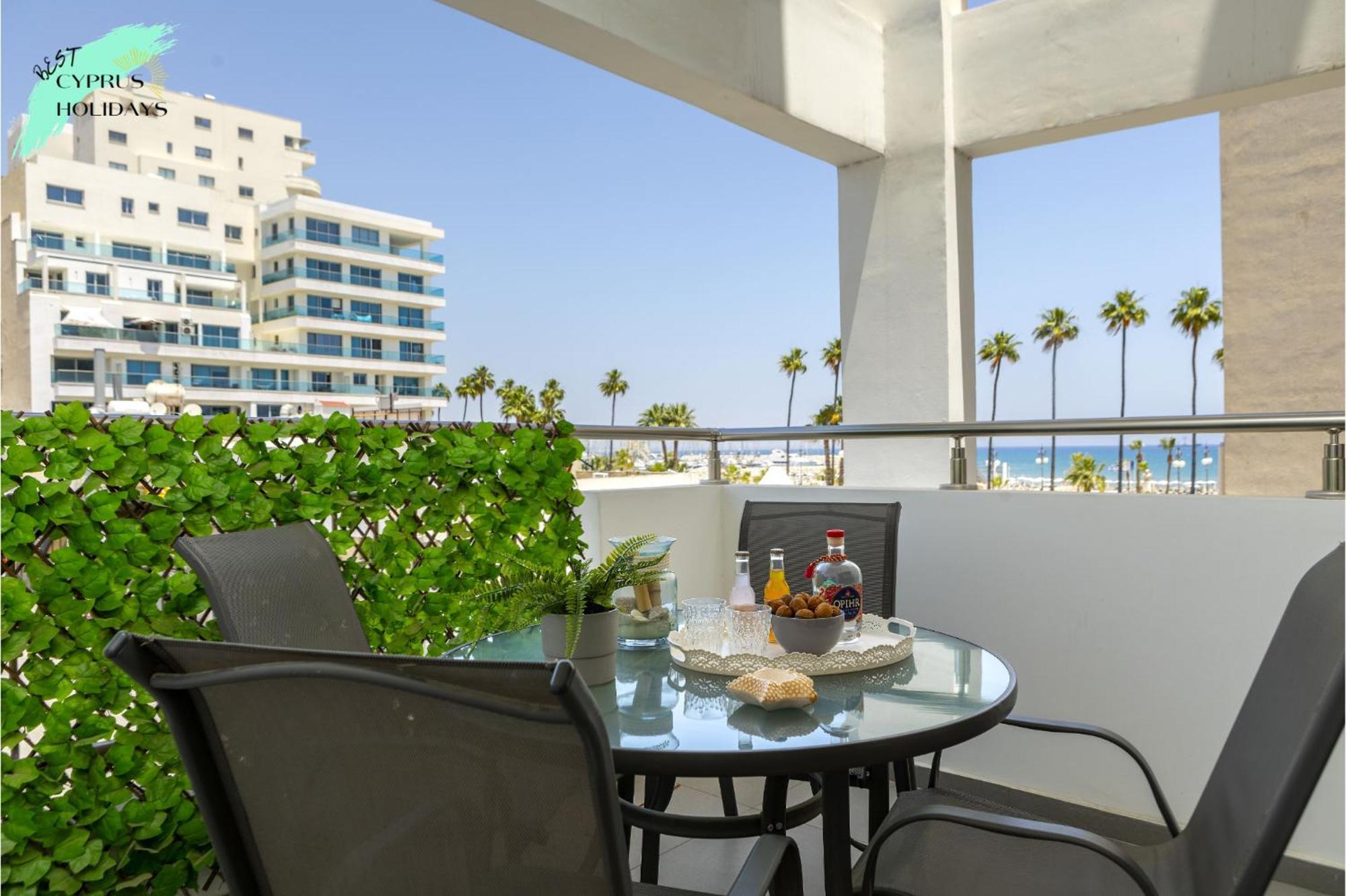 Airbnsea Centre Side Sea View Apartment *