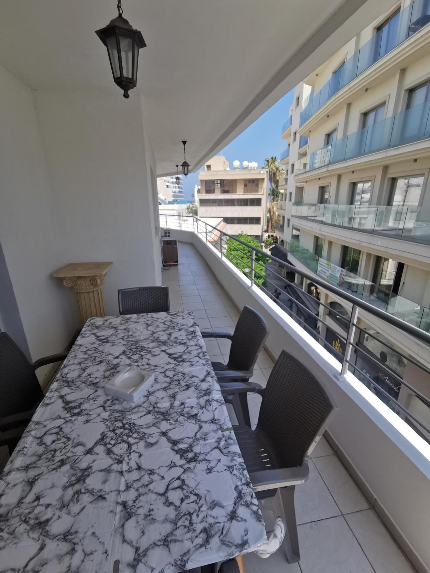 Apartment Downtown Larnaca