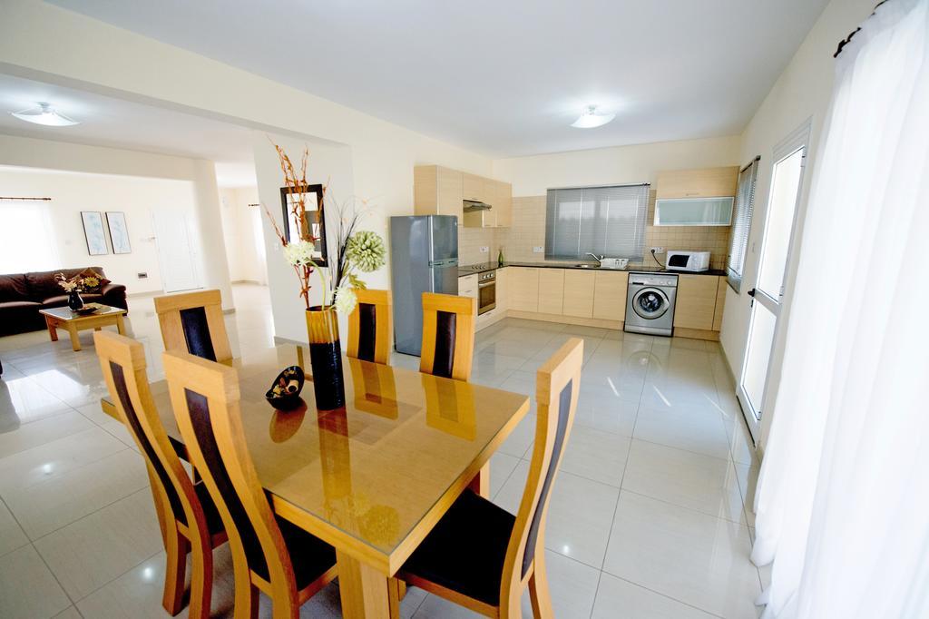 Villa Hara Nissi Beach Villas