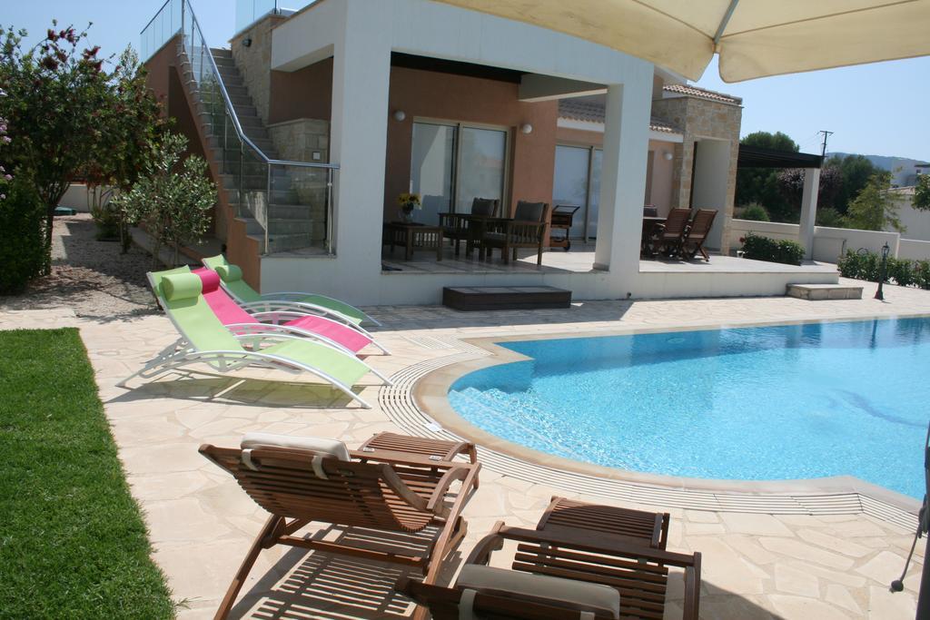 Paradise Latchi Villa Polis