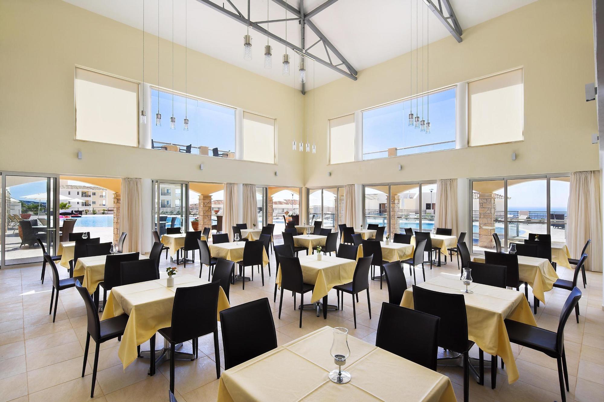 Aparthotel Club St. George (adults Only)